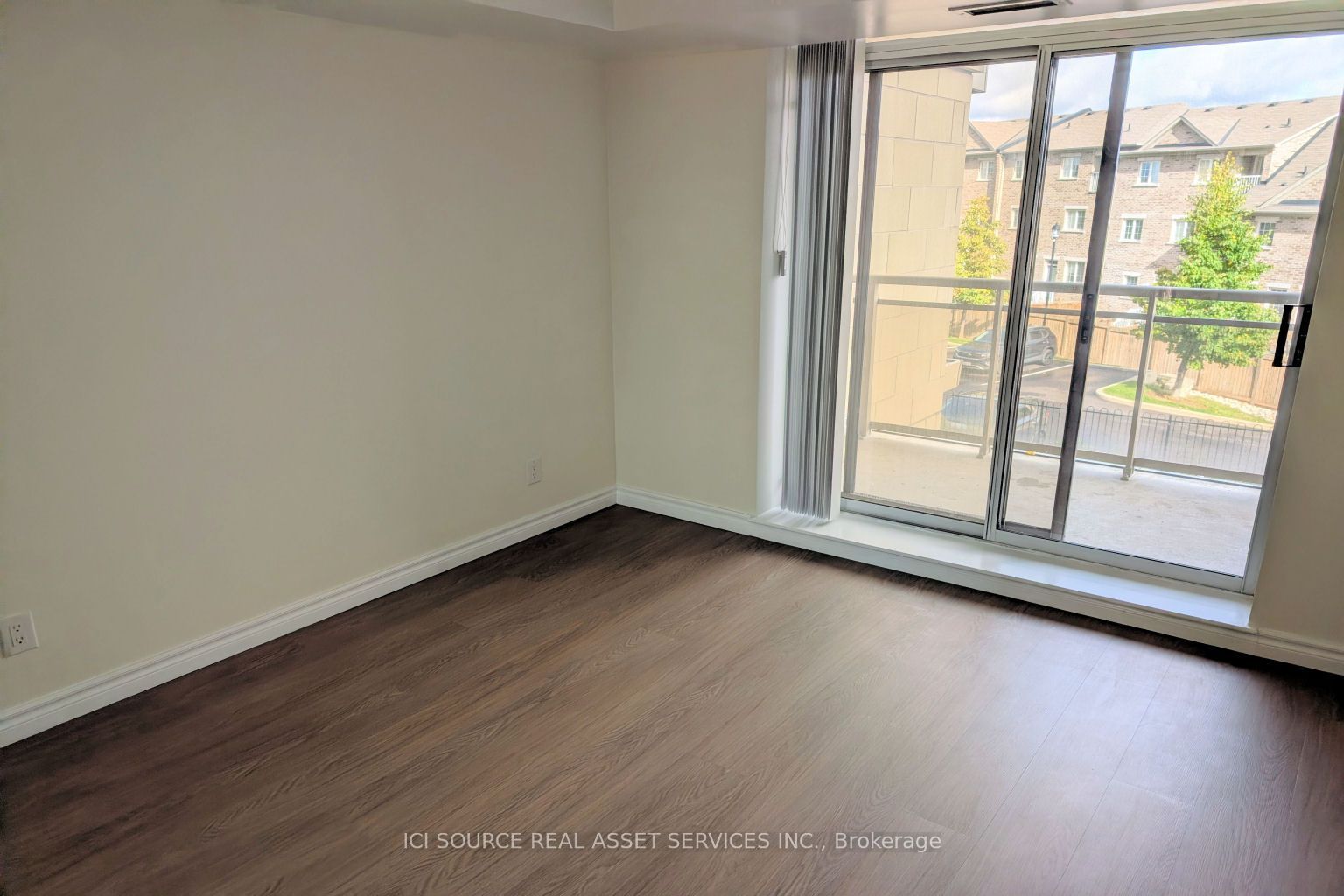 73 King William Crescent 202 Property Photo 7