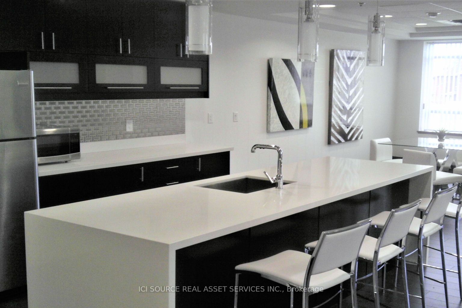73 King William Crescent 202 Property Photo 17