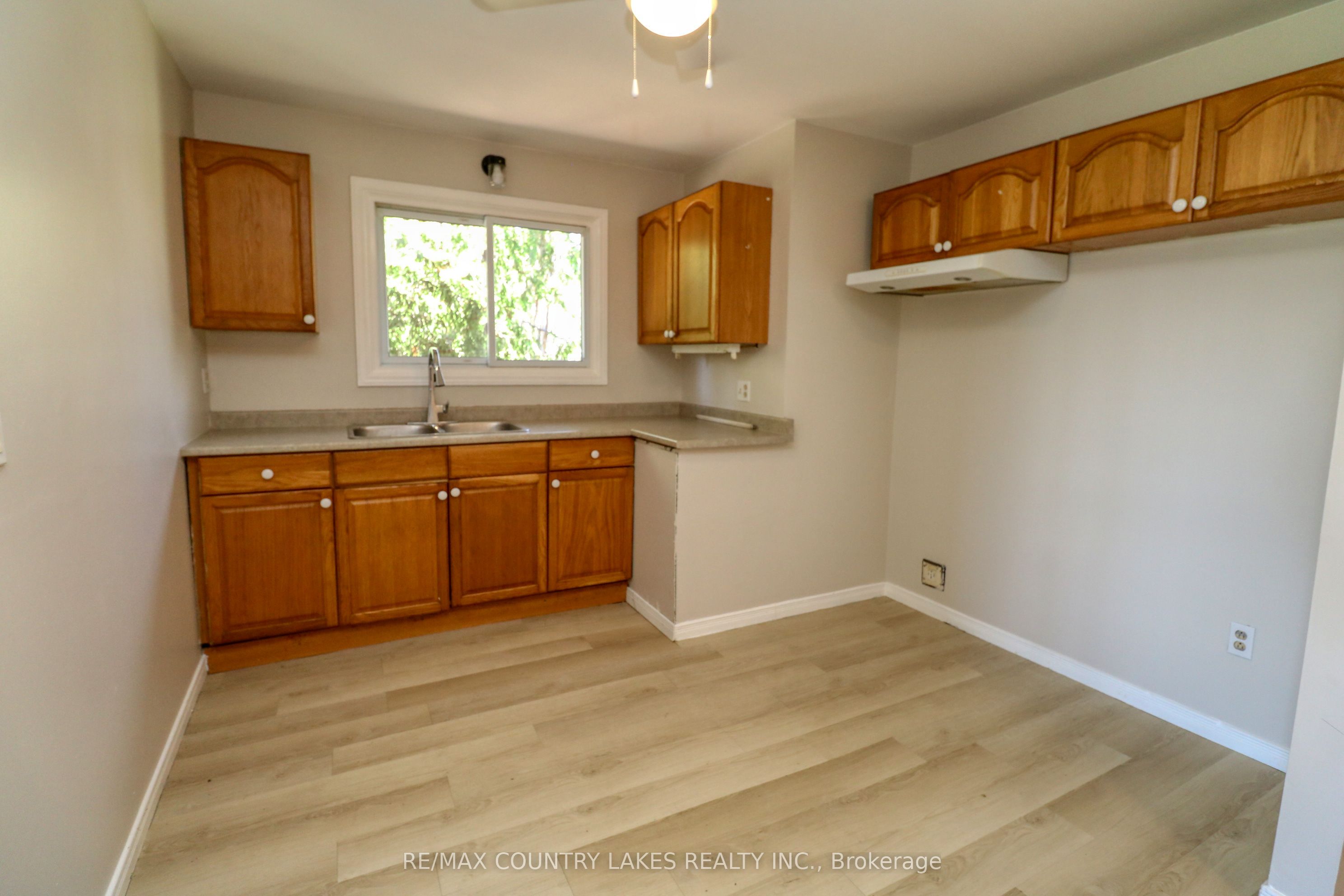 25035/7 Maple Beach Road Property Photo 27