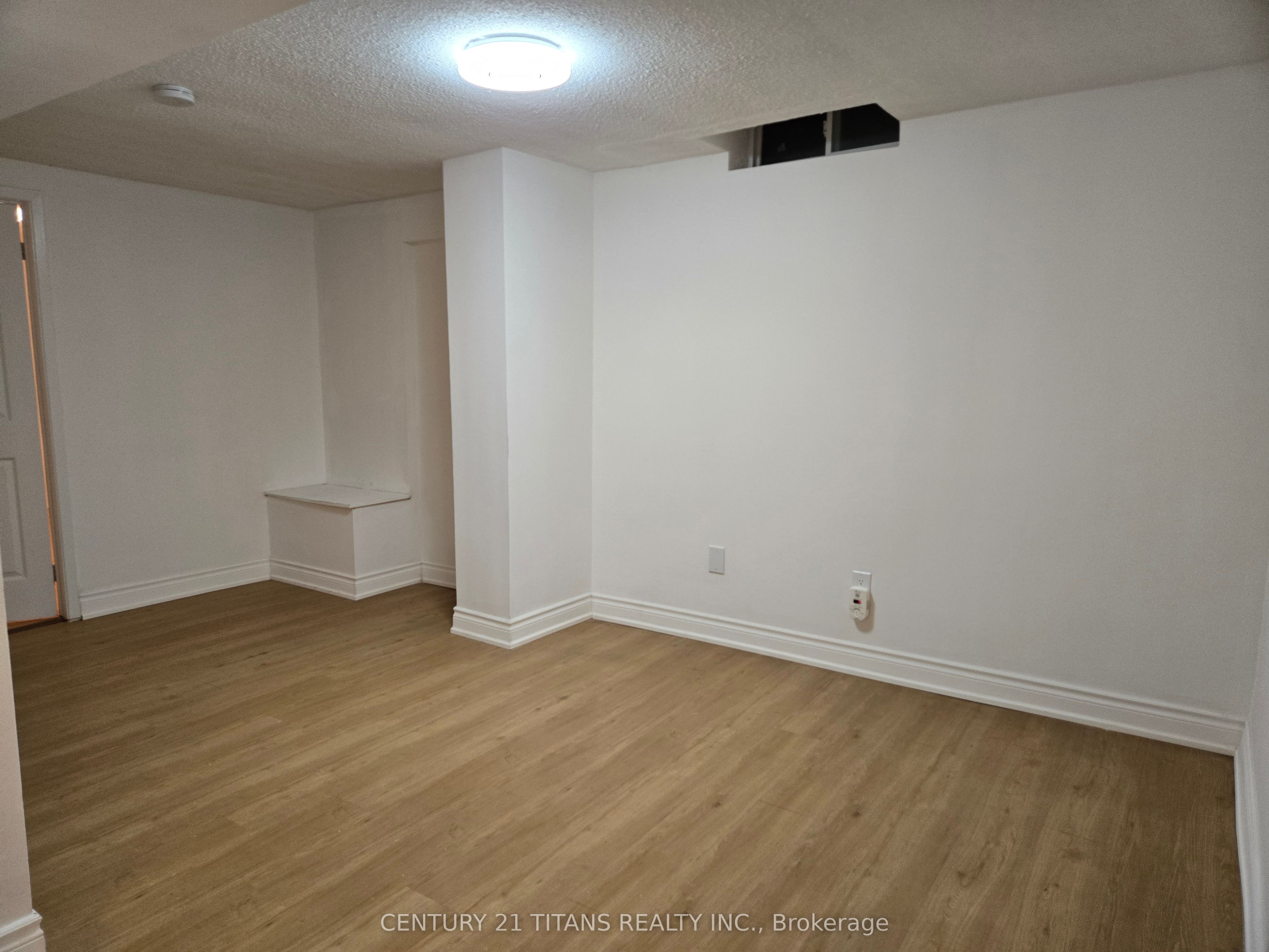 59 William Honey Crescent Lower Property Photo 2