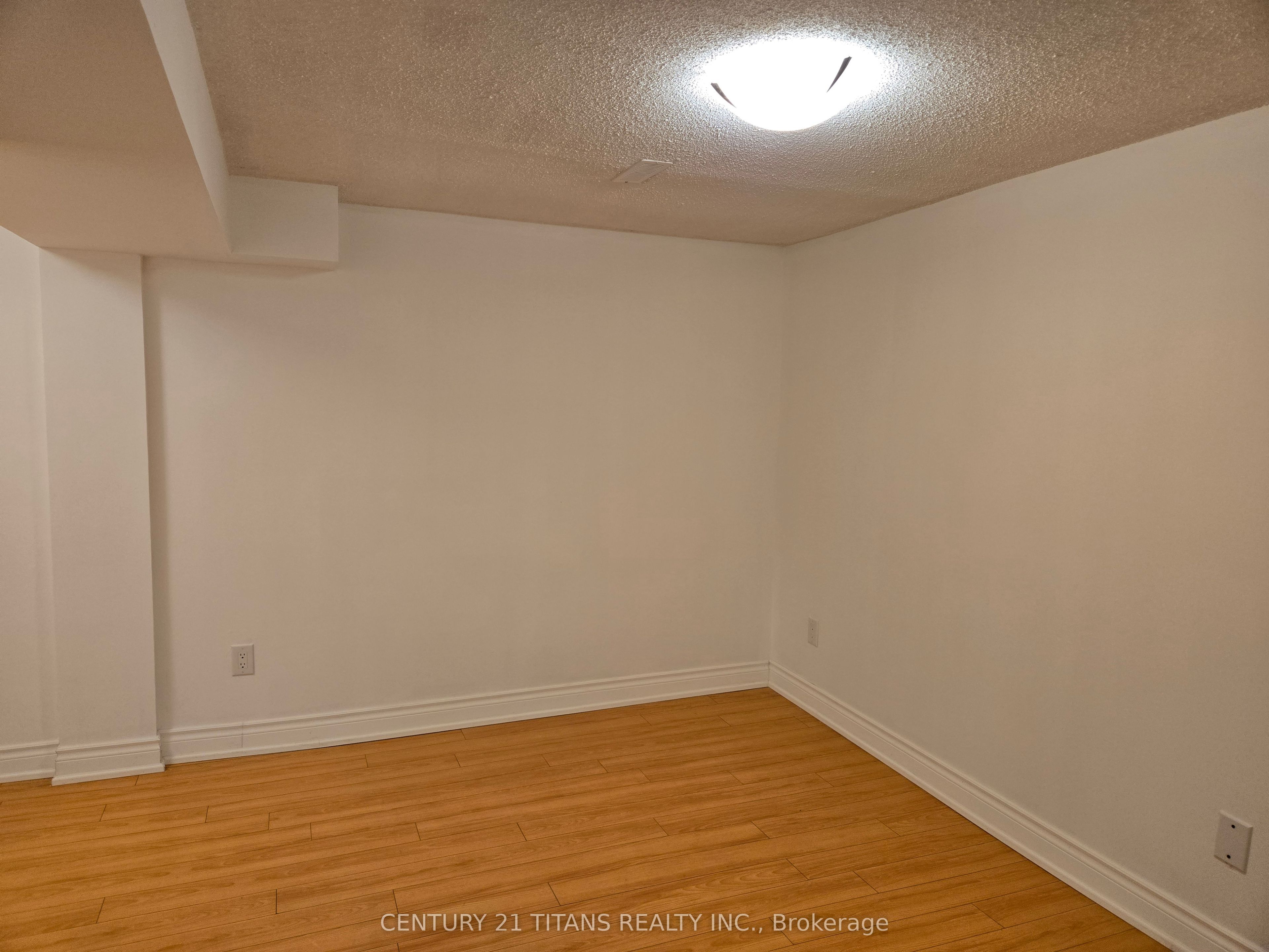 59 William Honey Crescent Lower Property Photo 8