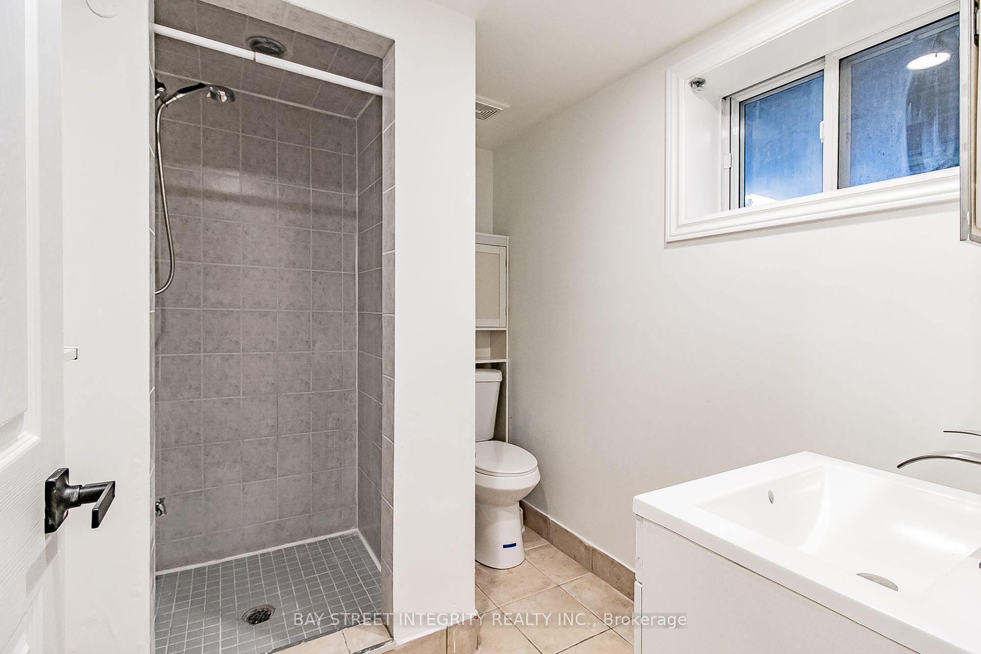 Basement 448 Fernleigh Circle S Property Photo 16