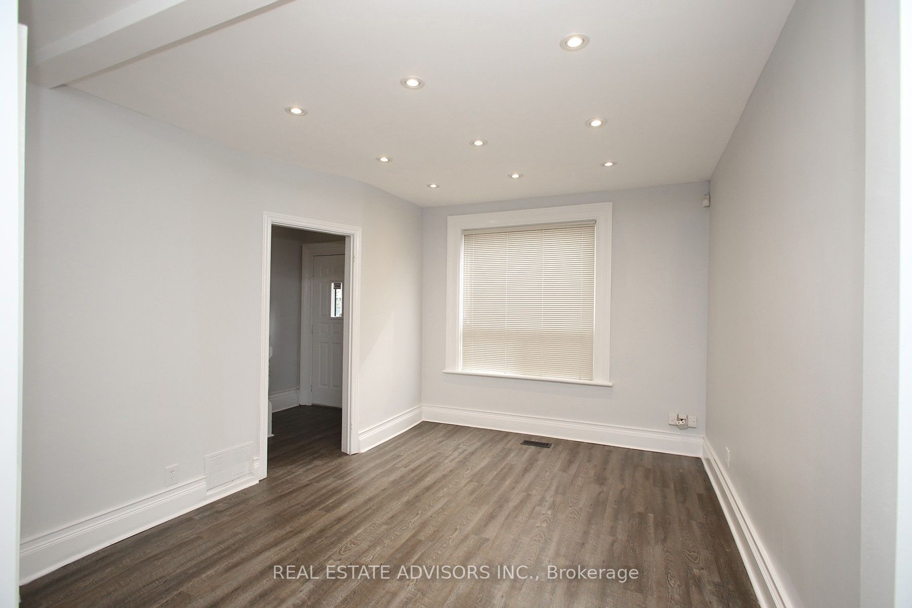 7924 Kipling Avenue Property Photo 5