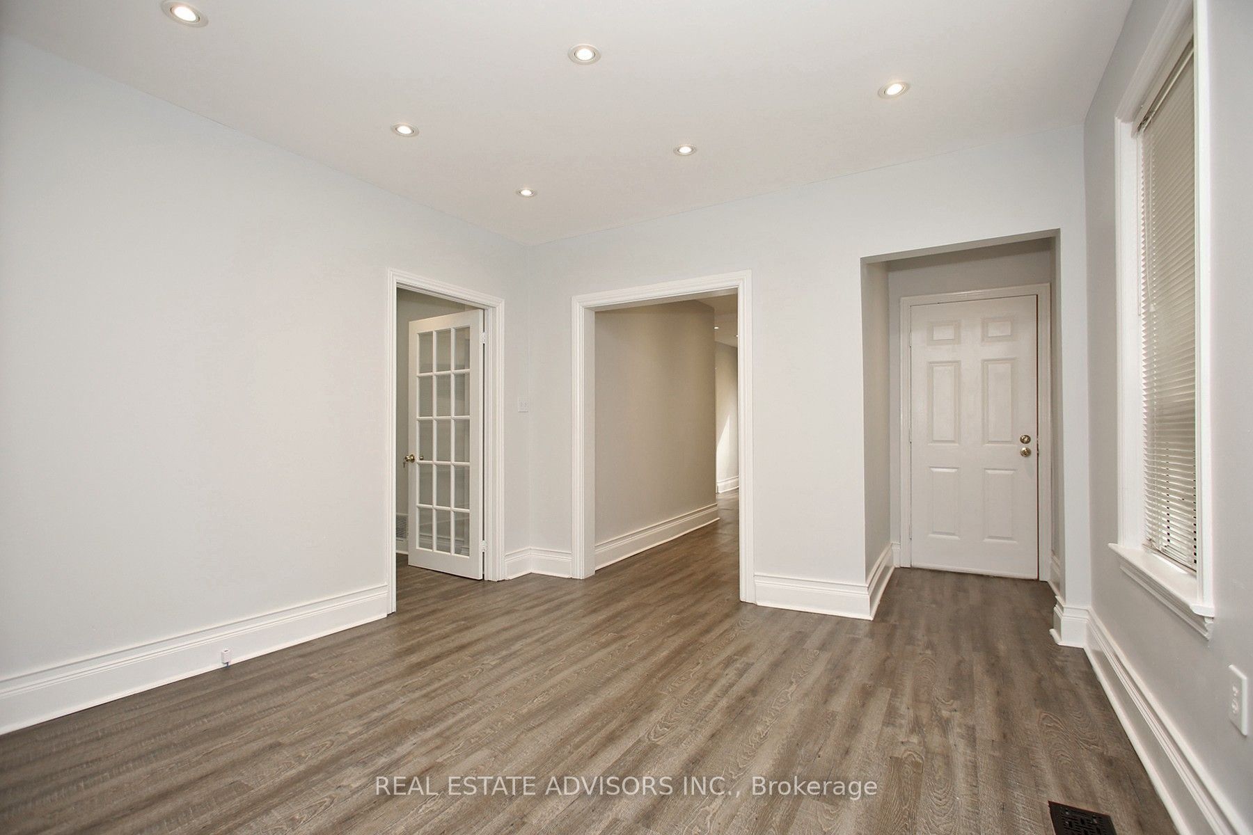 7924 Kipling Avenue Property Photo 6