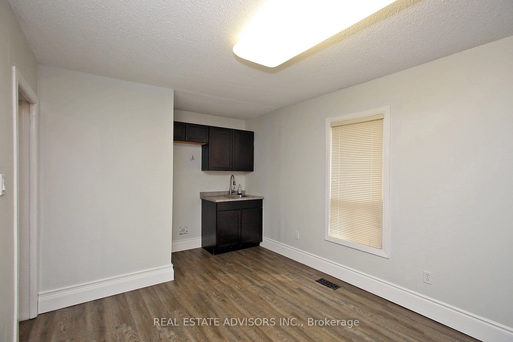 7924 Kipling Avenue Property Photo 9