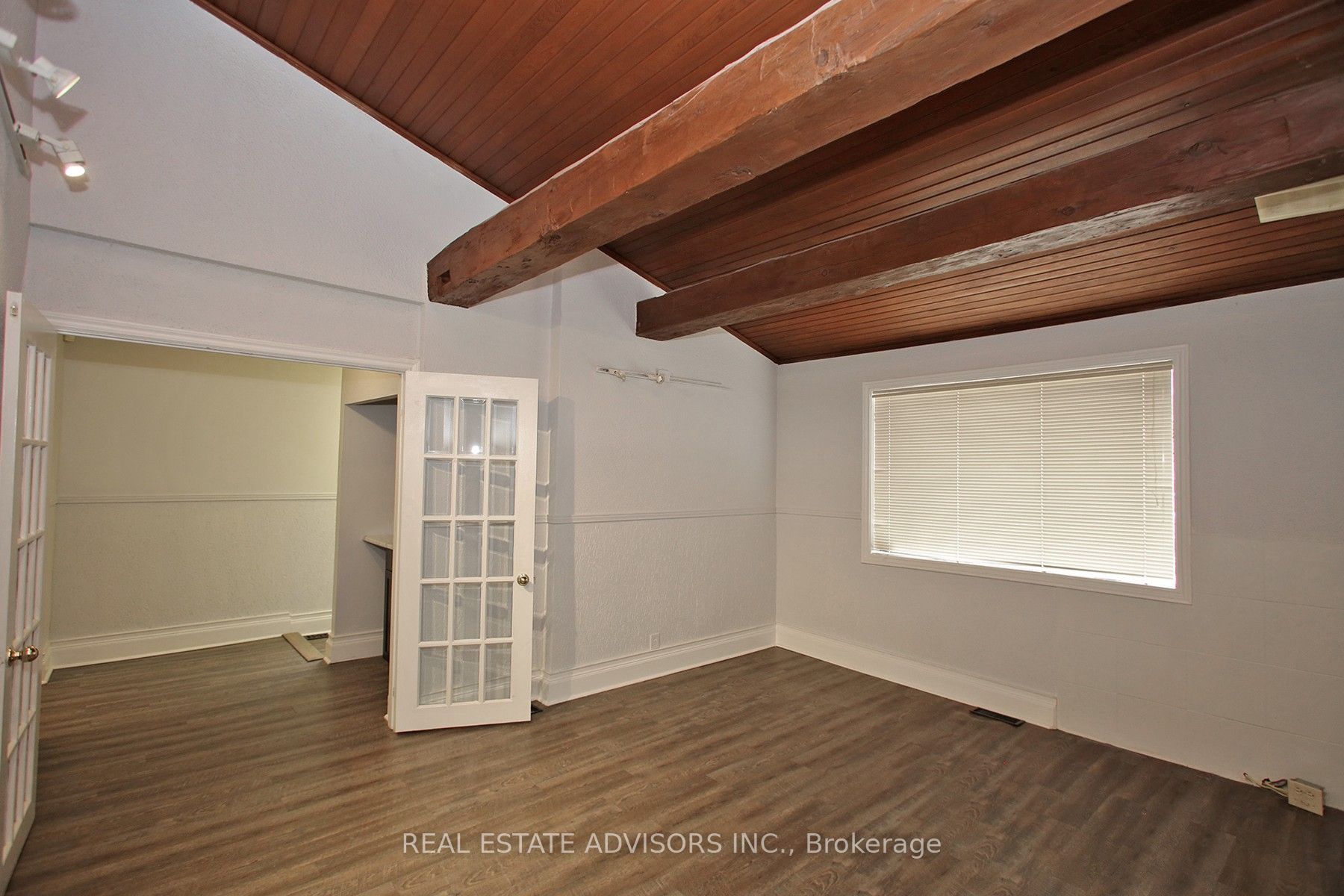 7924 Kipling Avenue Property Photo 11