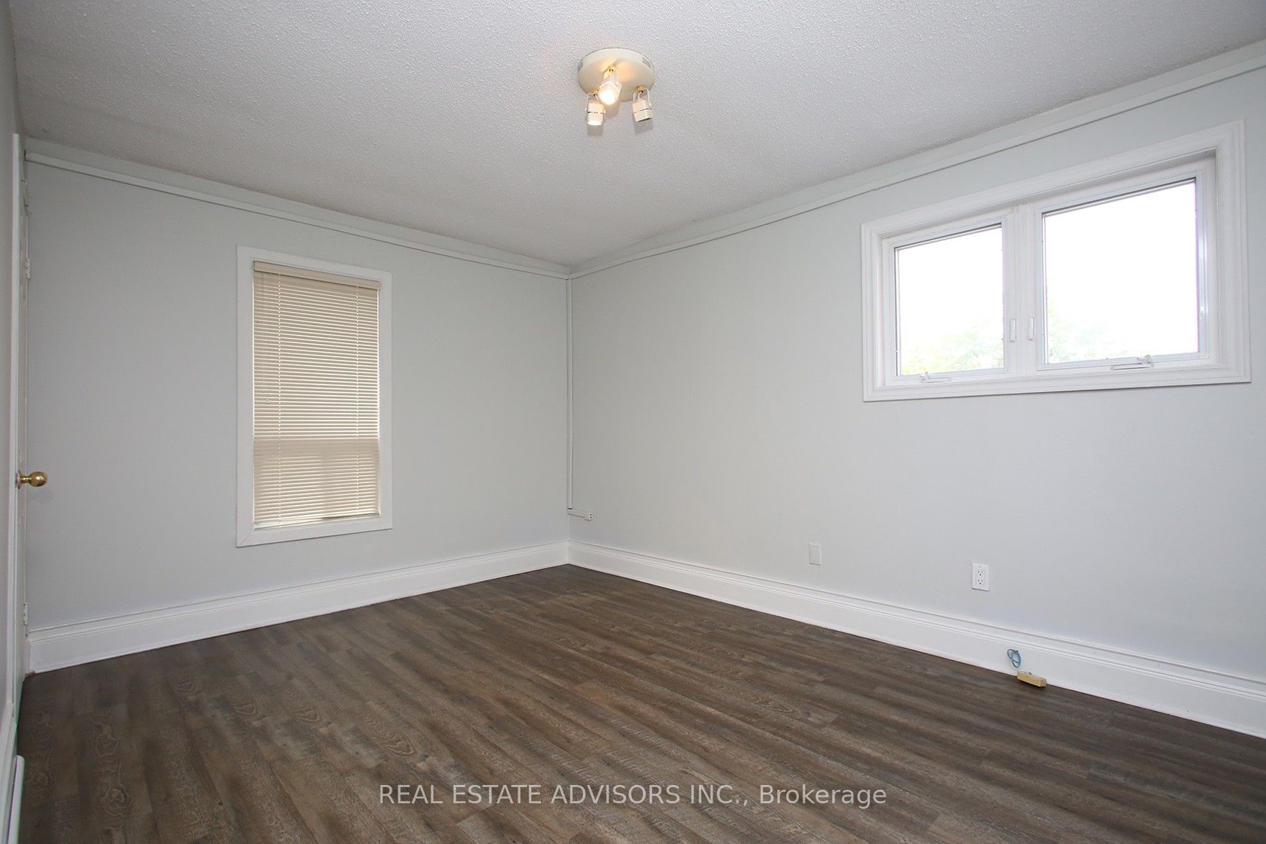 7924 Kipling Avenue Property Photo 15
