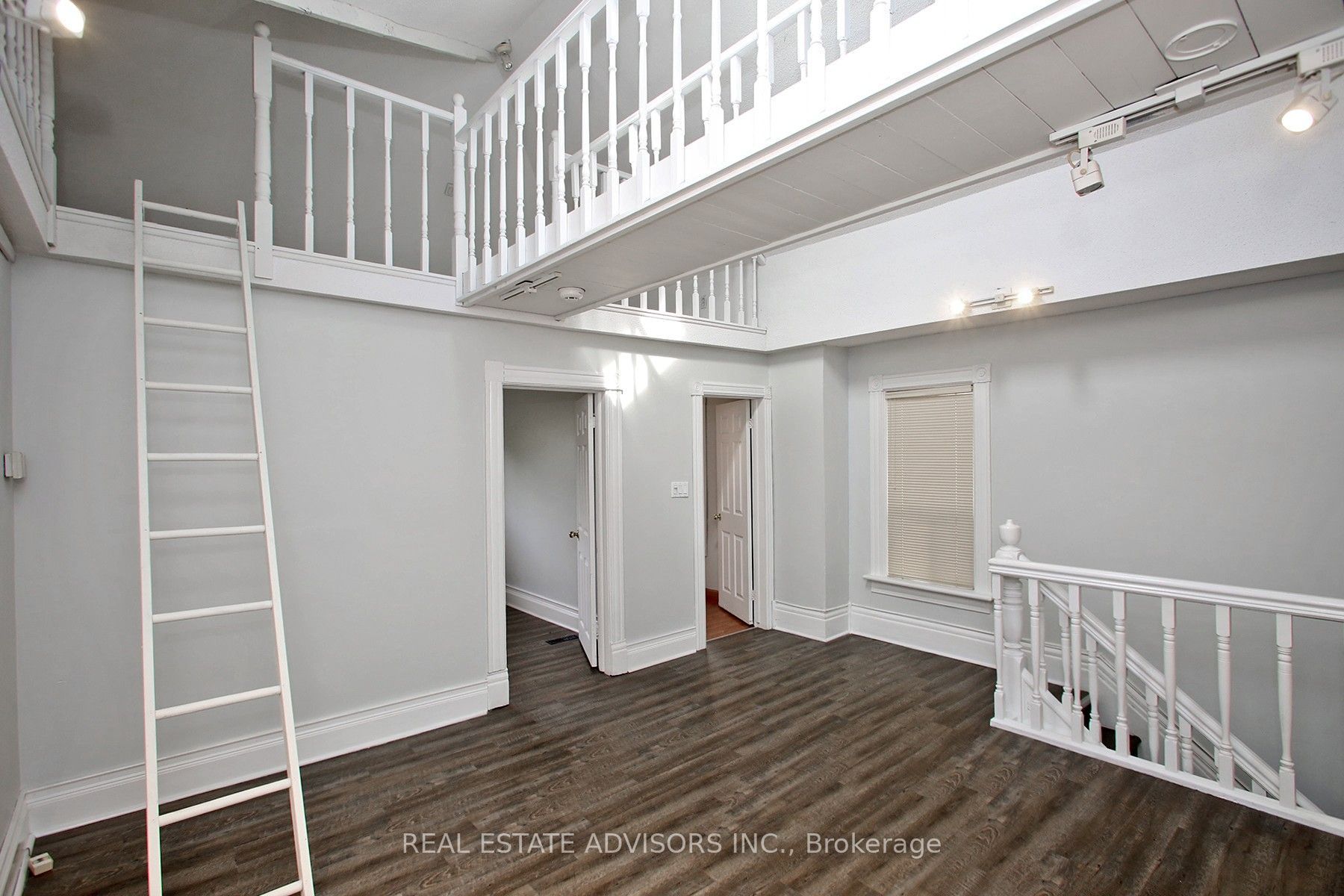 7924 Kipling Avenue Property Photo 16