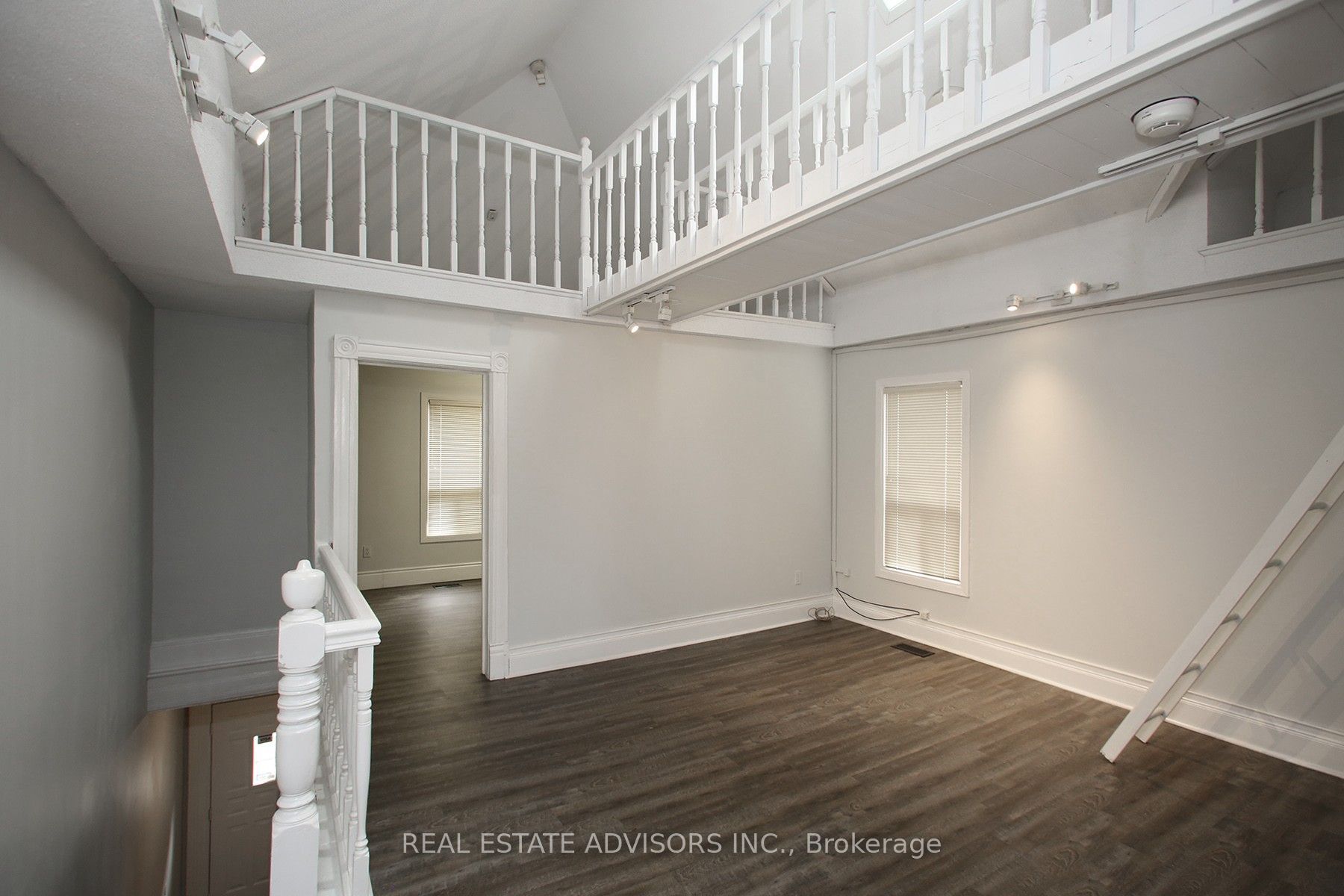 7924 Kipling Avenue Property Photo 18