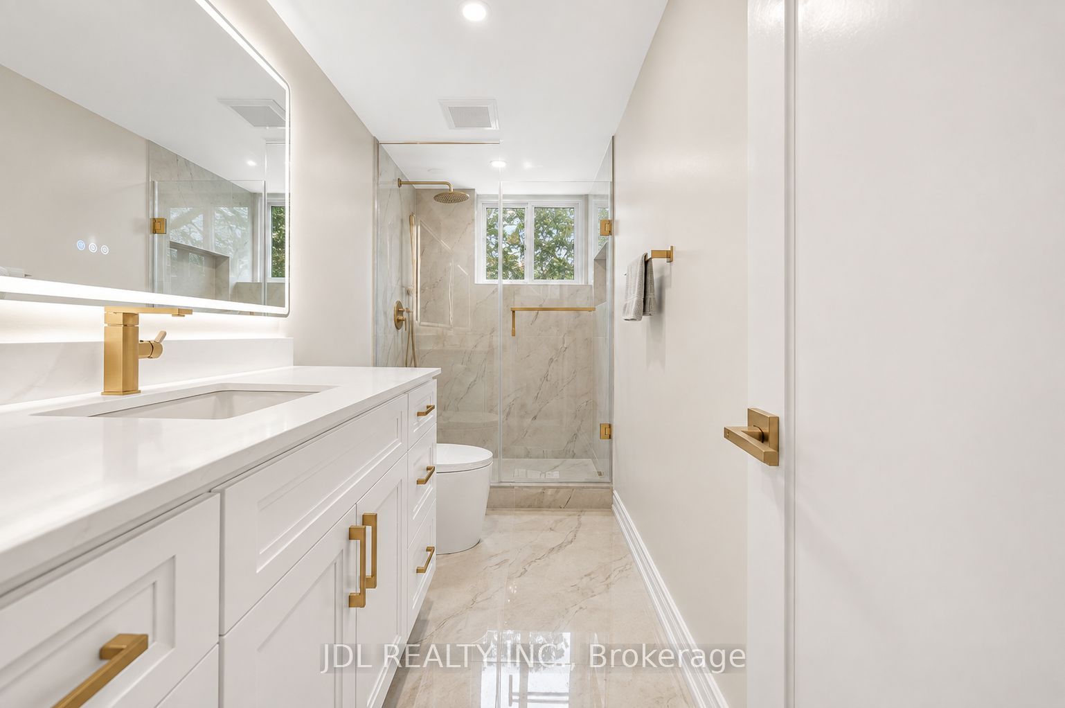 6 Willowgate Drive Bsmt Property Photo 2