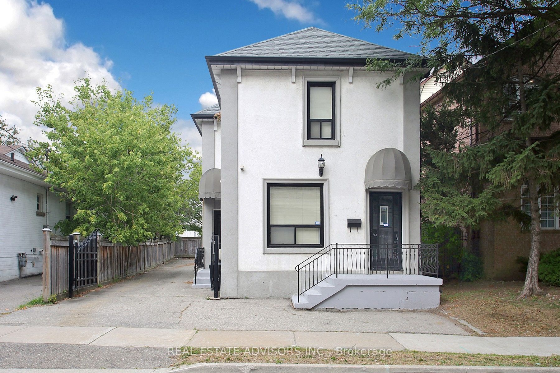 7924 Kipling Avenue Property Photo 1