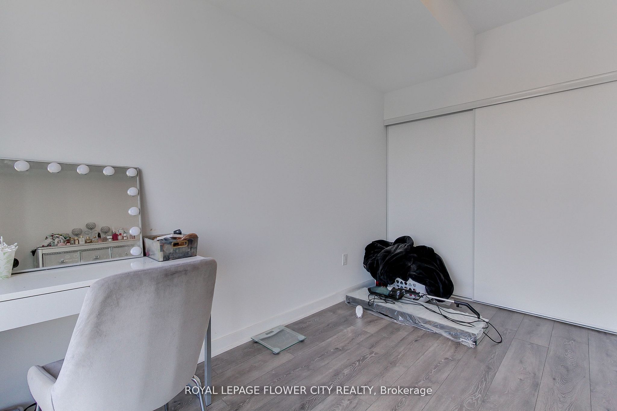 95 Oneida Crescent 2305 Property Photo 12