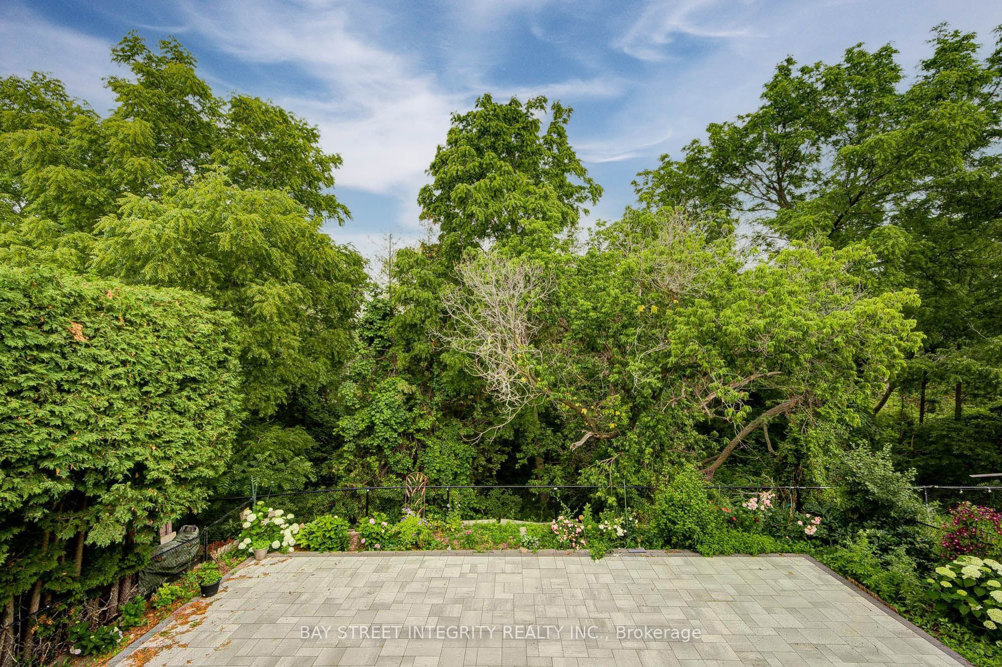 753 College Manor Drive Property Photo 45