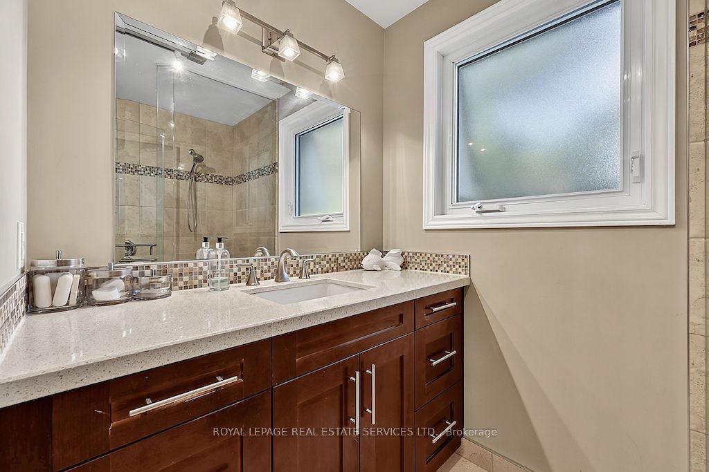 207 Camilla Crescent Property Photo 21
