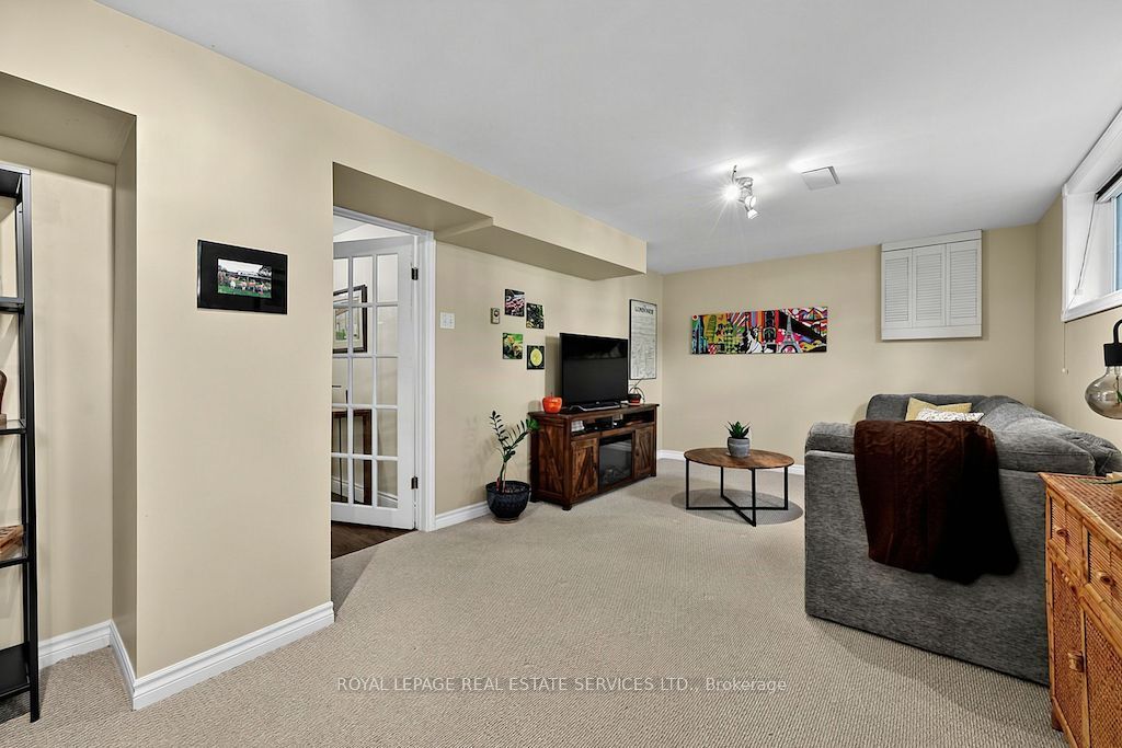 207 Camilla Crescent Property Photo 23