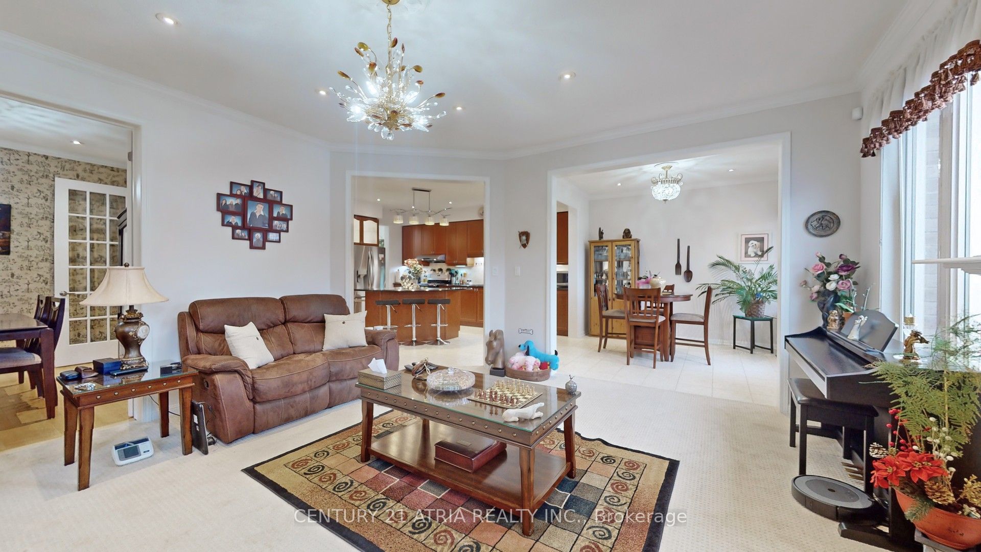69 Diamond Jubilee Drive Property Photo 8