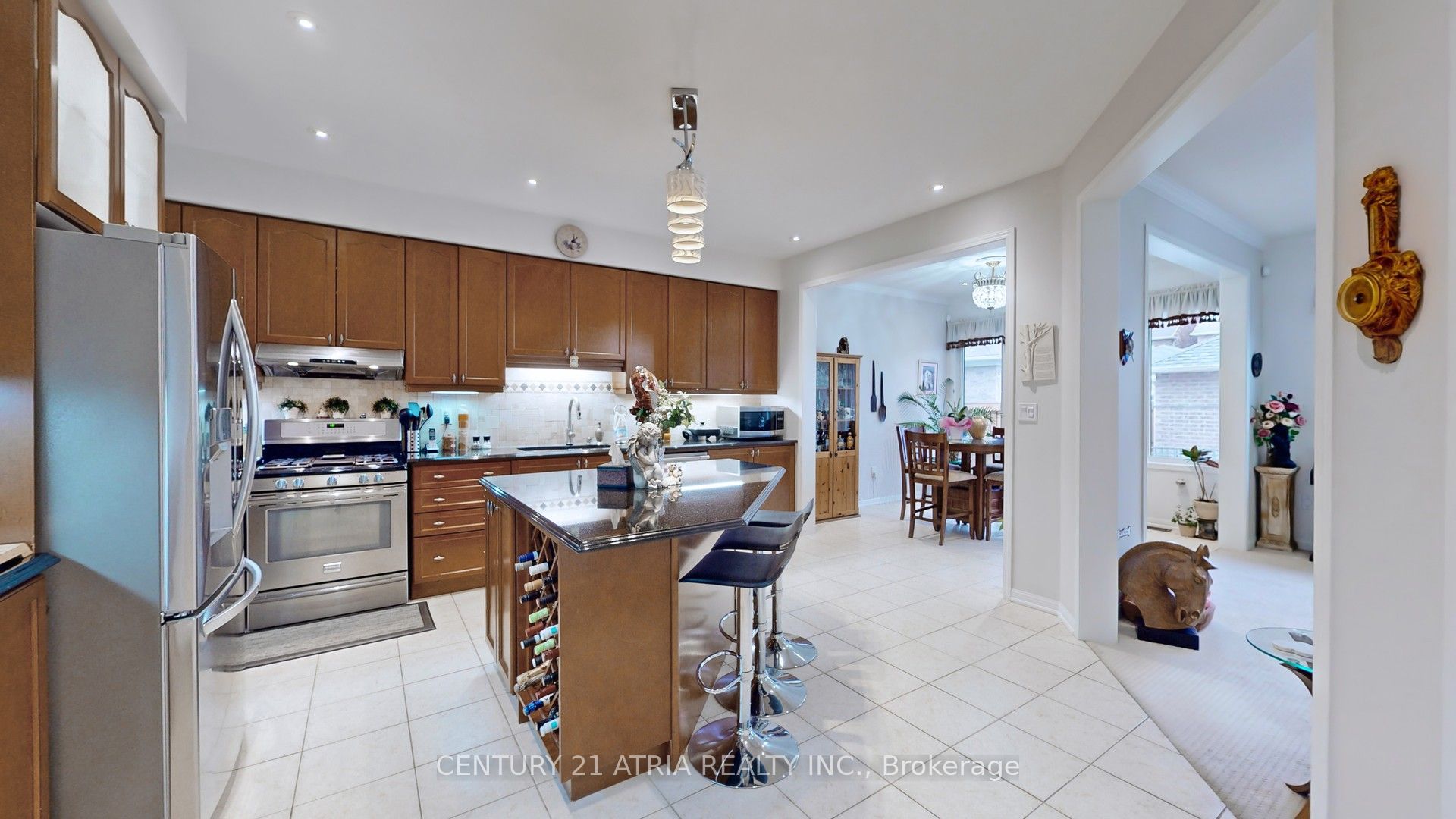 69 Diamond Jubilee Drive Property Photo 10