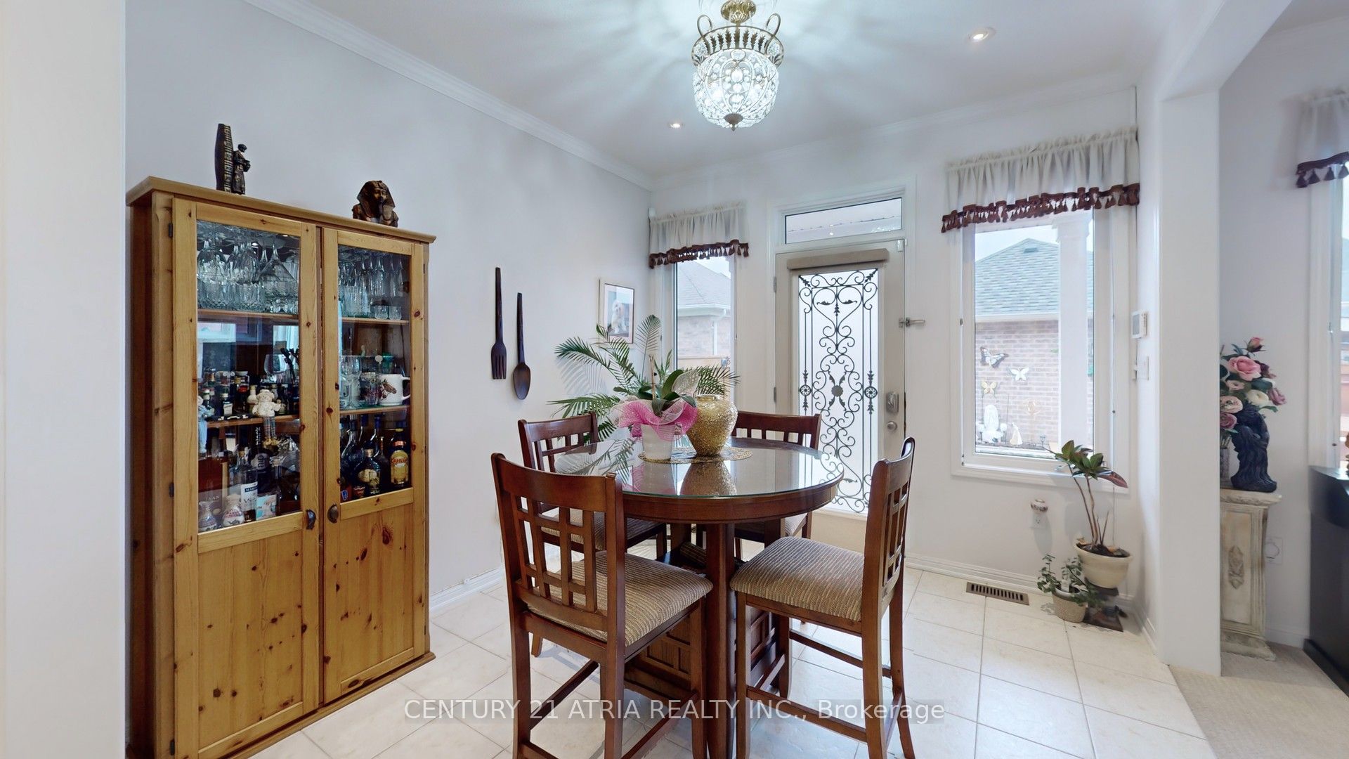 69 Diamond Jubilee Drive Property Photo 13