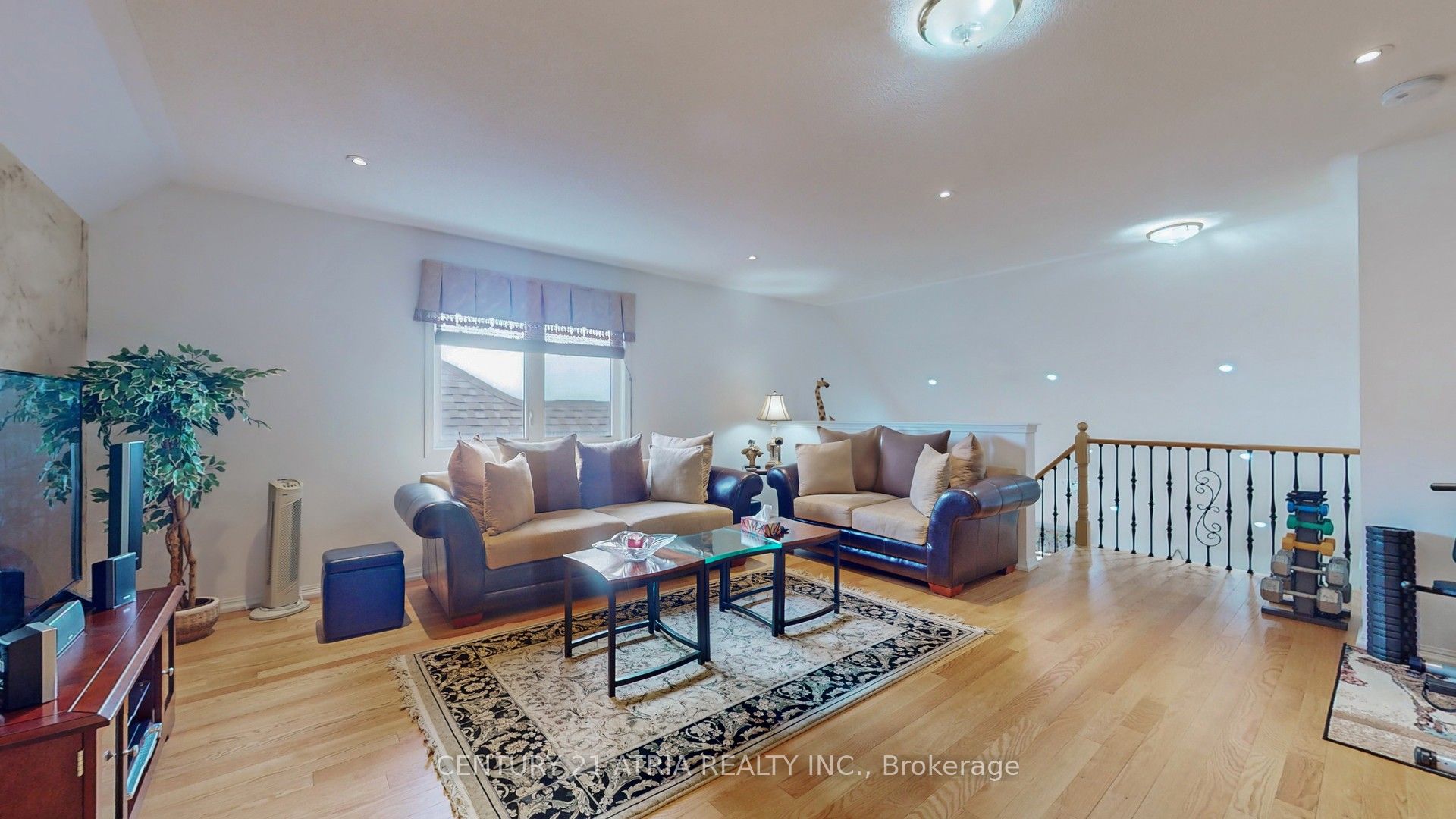 69 Diamond Jubilee Drive Property Photo 25