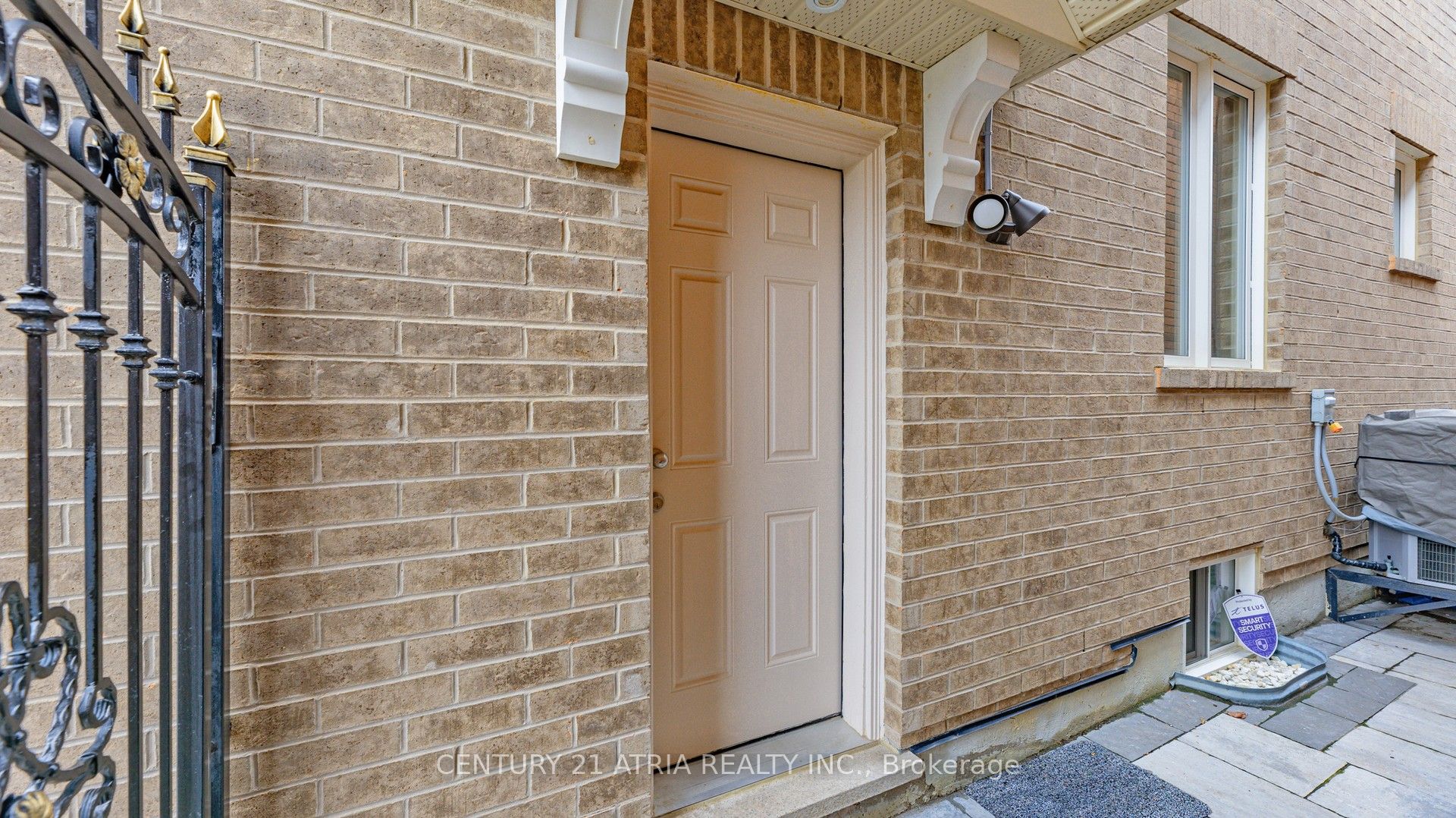 69 Diamond Jubilee Drive Property Photo 34