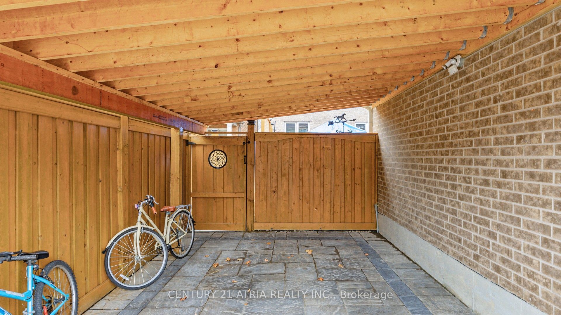69 Diamond Jubilee Drive Property Photo 35
