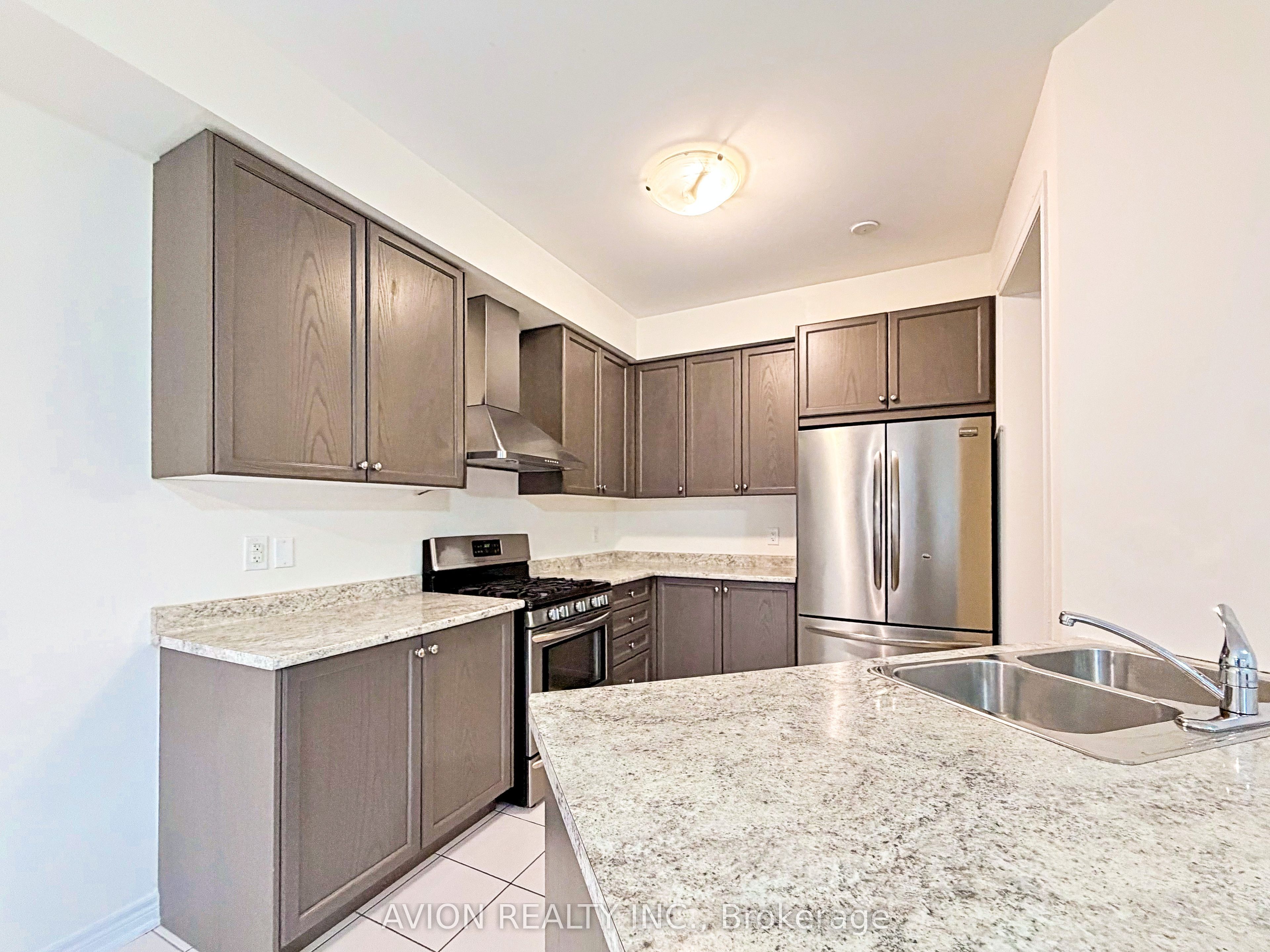 124 Wilfred Murison Avenue Property Photo 6