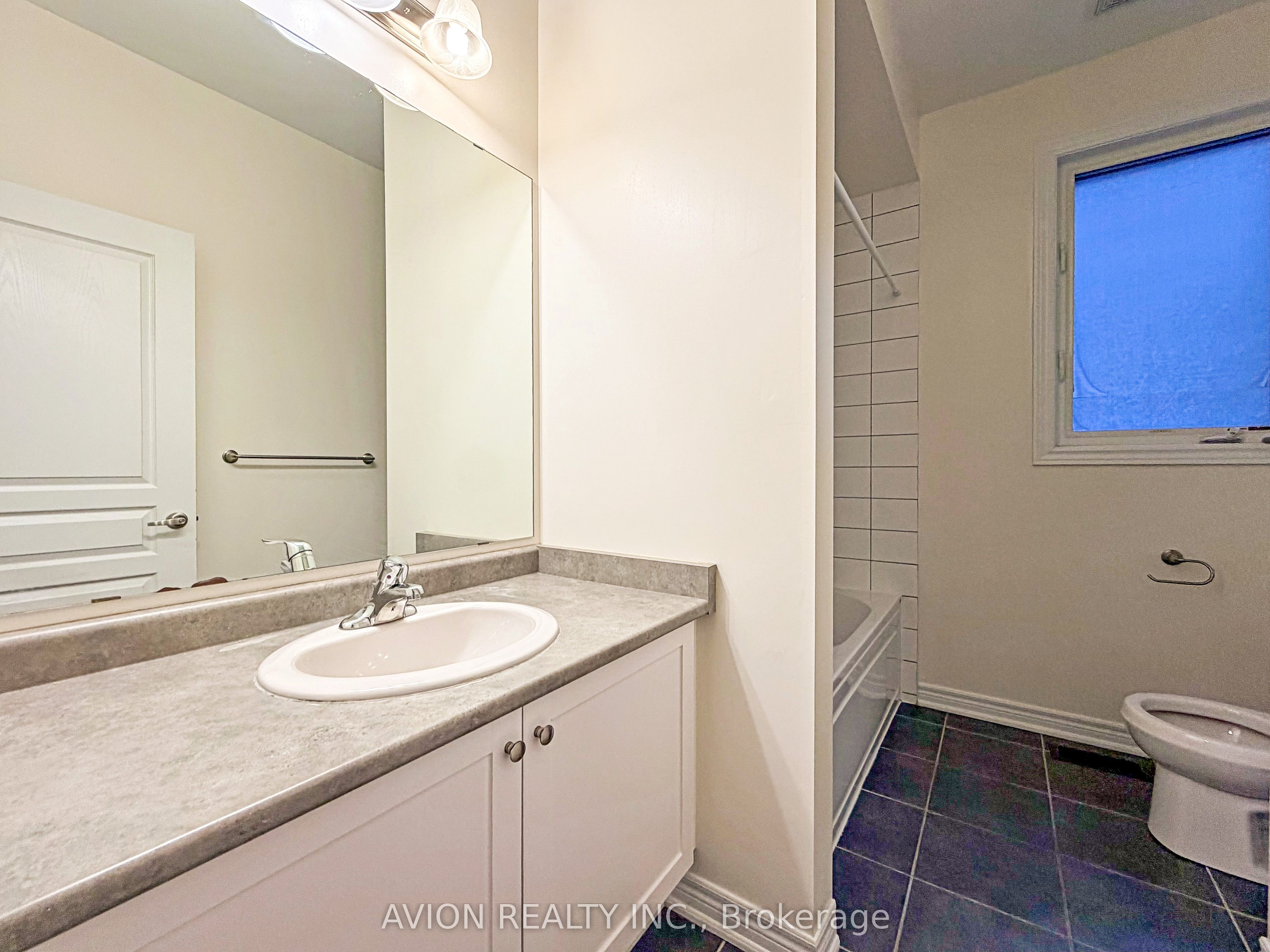 124 Wilfred Murison Avenue Property Photo 20