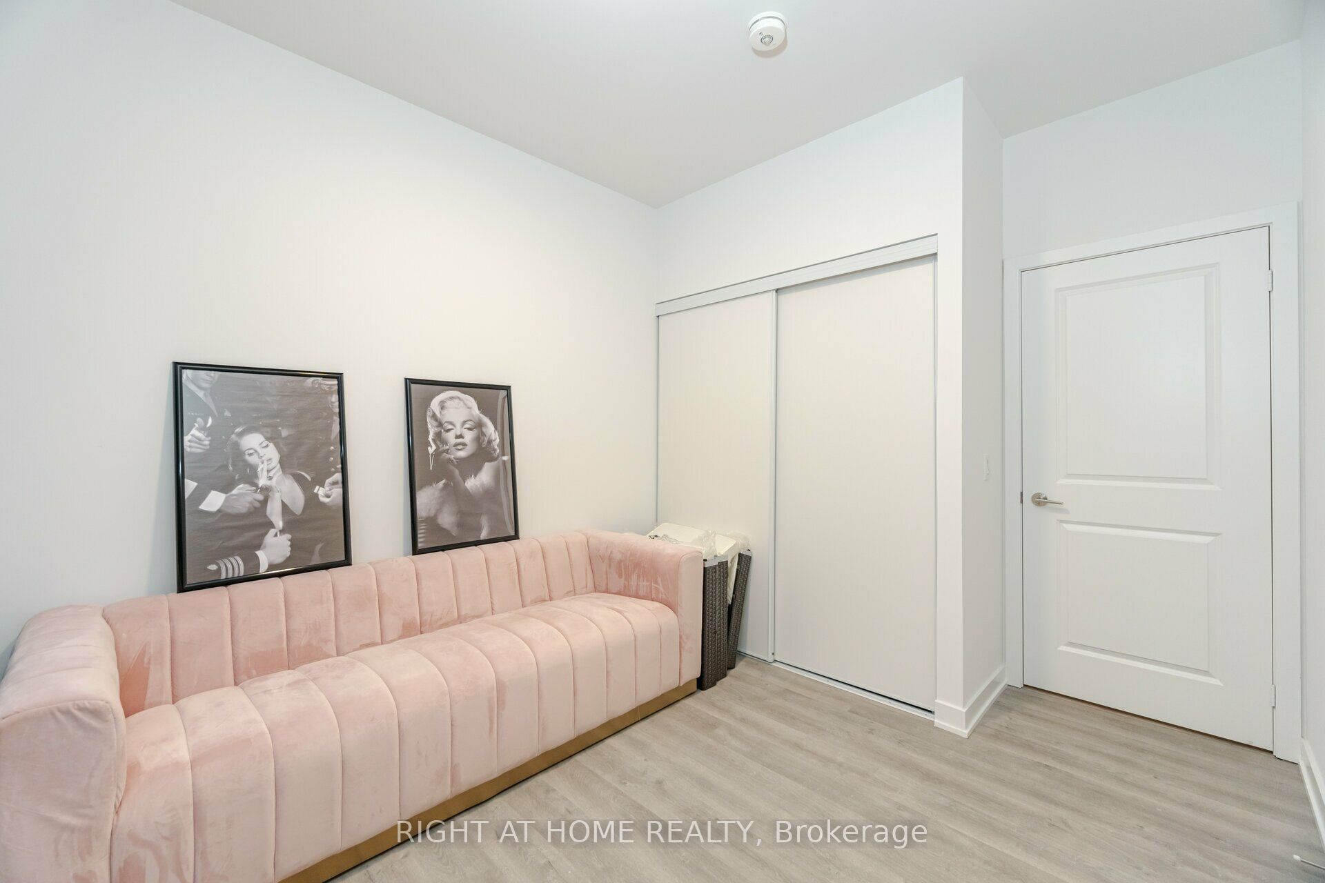 50 Upper Mall Way 226 Property Photo 23