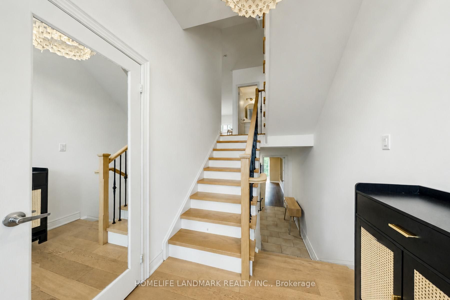 8900 Bathurst Street 27 Property Photo 4