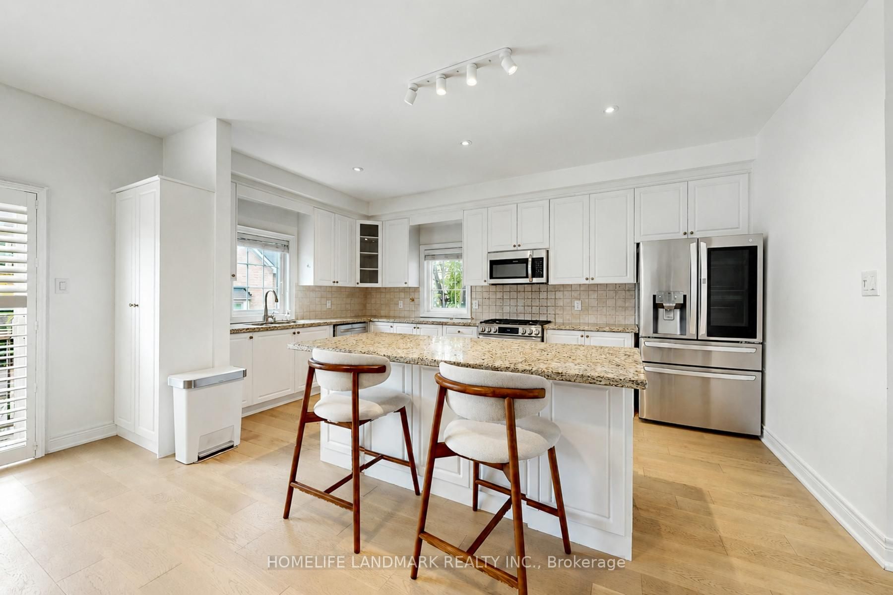 8900 Bathurst Street 27 Property Photo 18