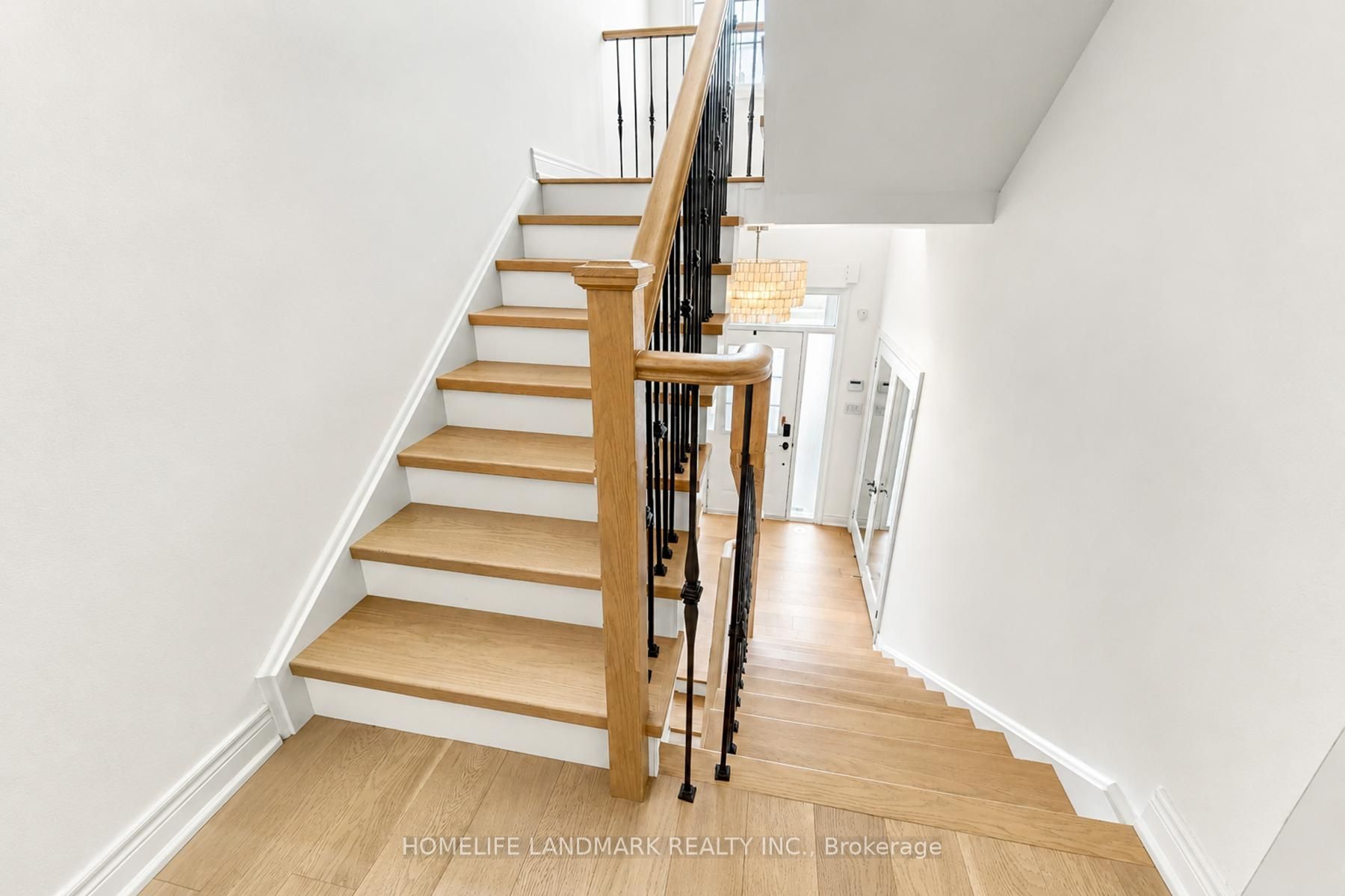 8900 Bathurst Street 27 Property Photo 23