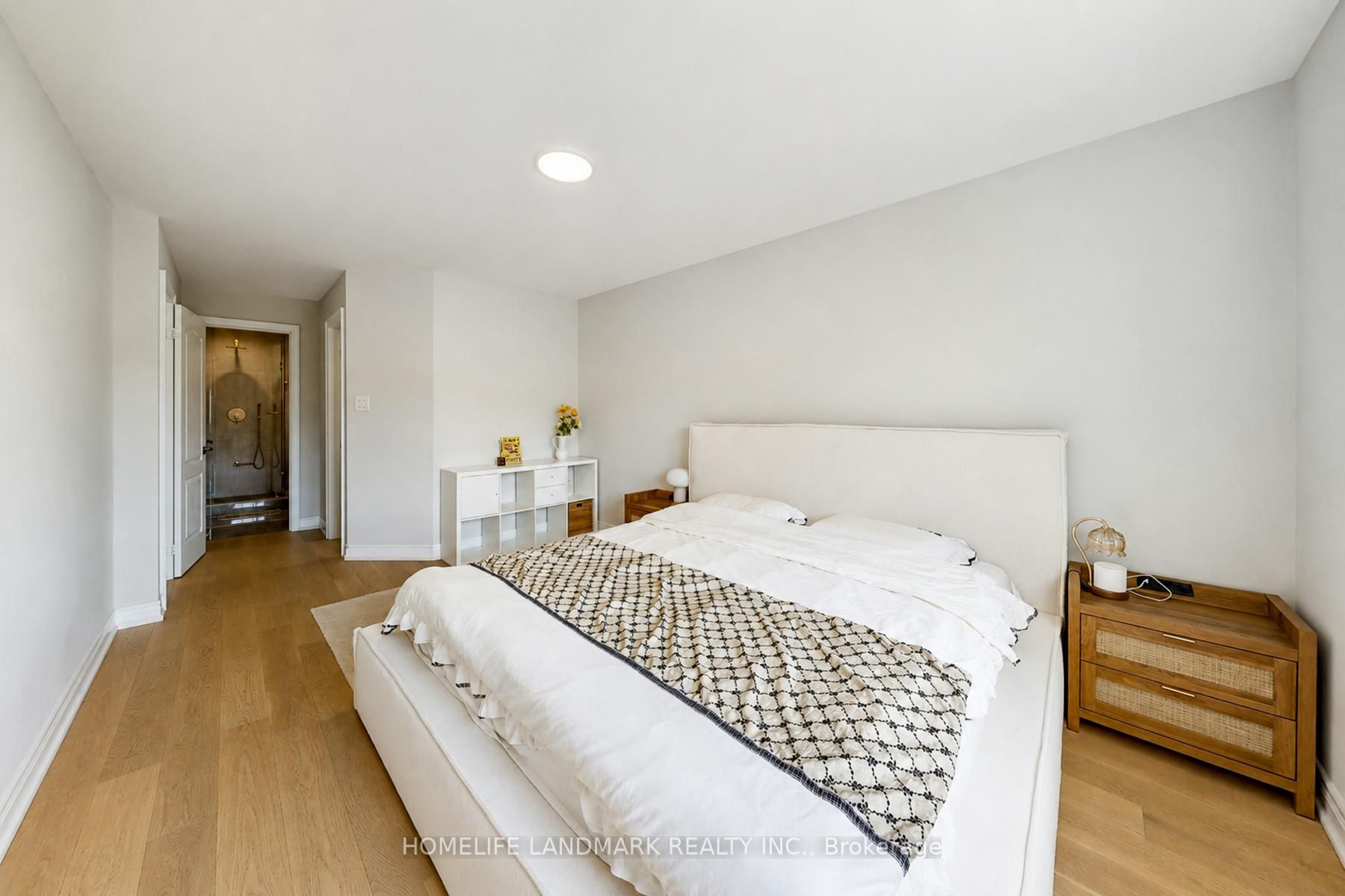 8900 Bathurst Street 27 Property Photo 26