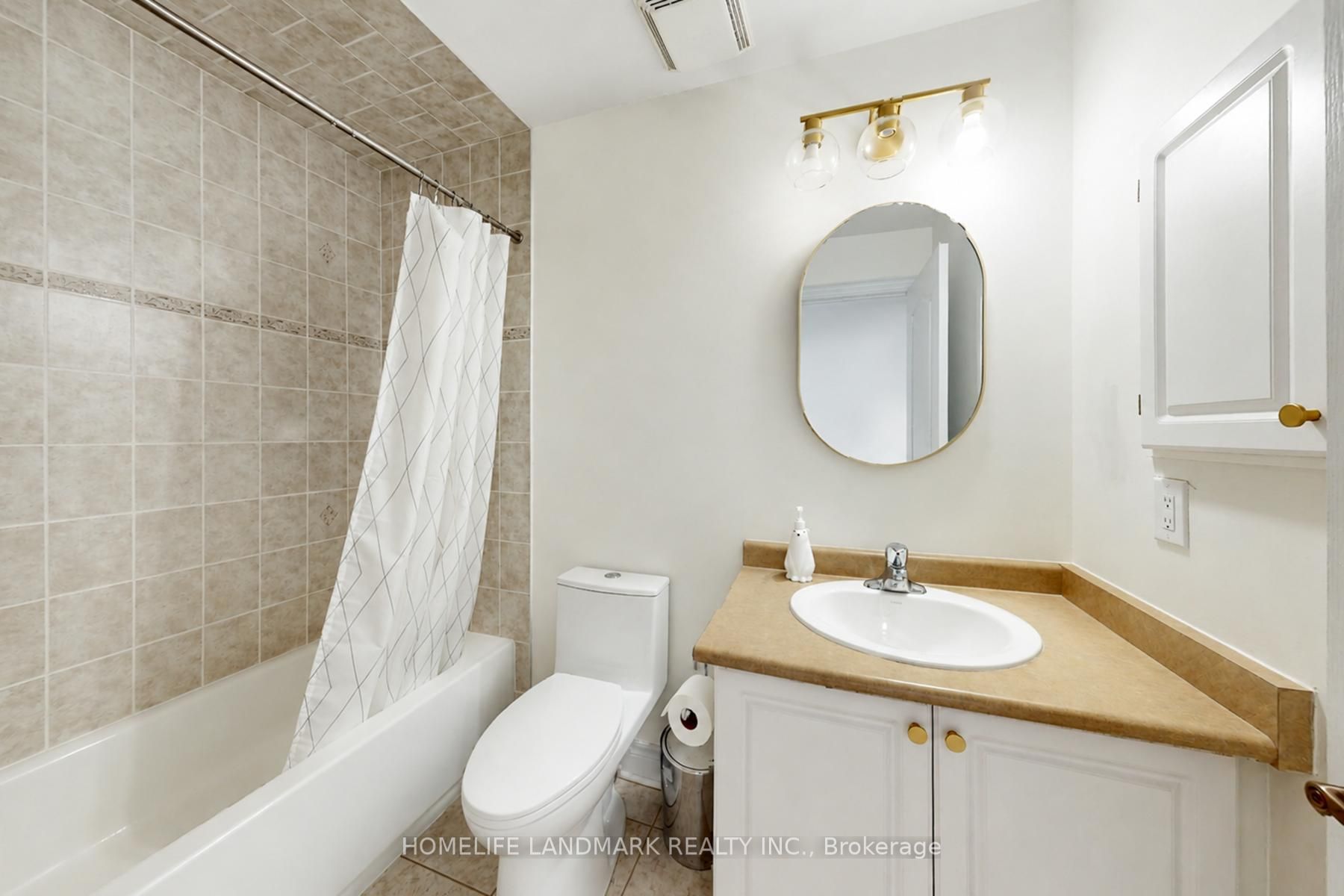 8900 Bathurst Street 27 Property Photo 34