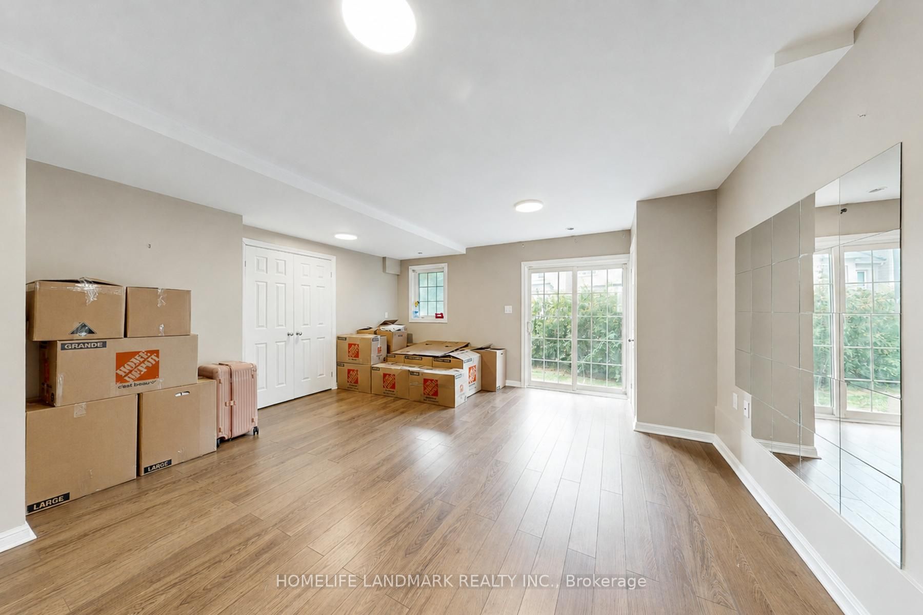 8900 Bathurst Street 27 Property Photo 37