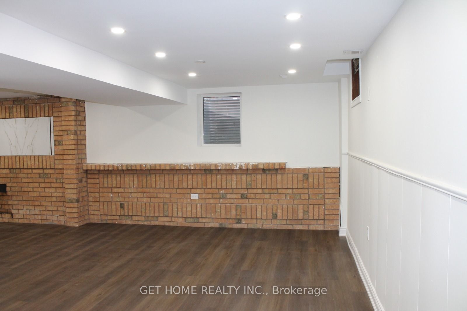 70 Gardner Place #bsmt Property Photo 9