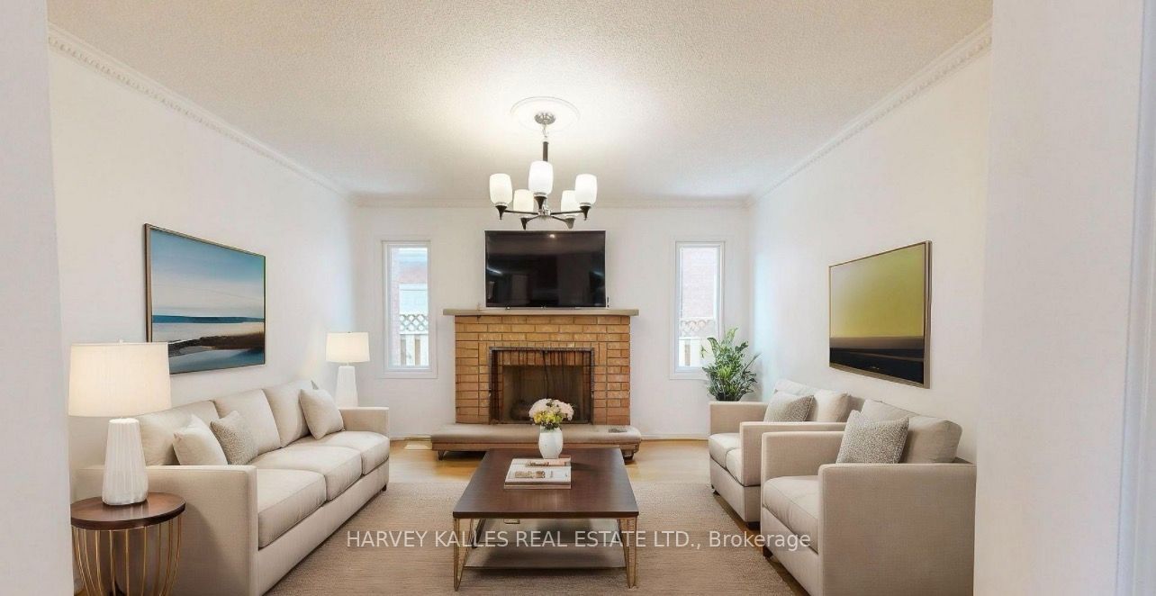 71 Olivewood Drive Upper Property Photo 3