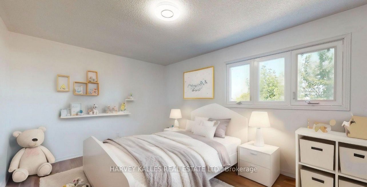 71 Olivewood Drive Upper Property Photo 11