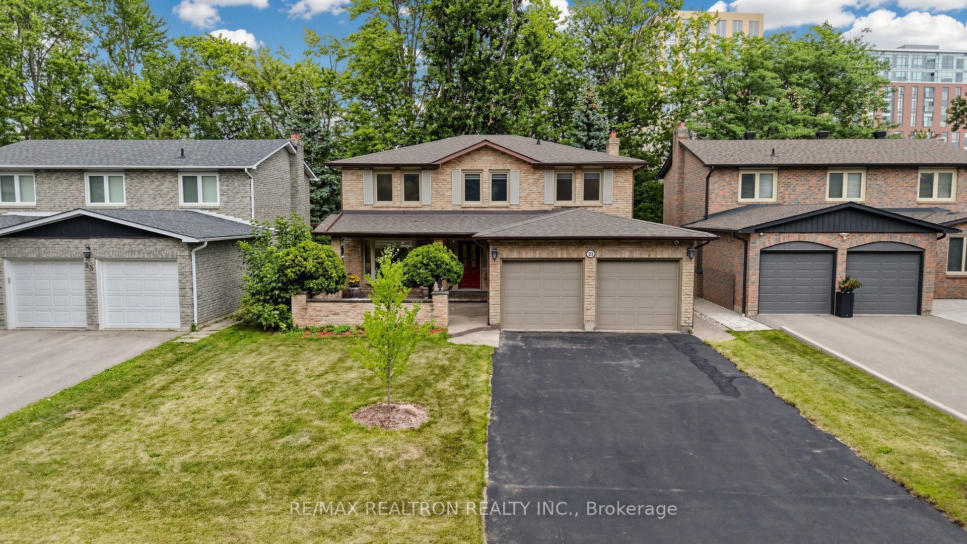 21 Greentree Road Property Photo 1