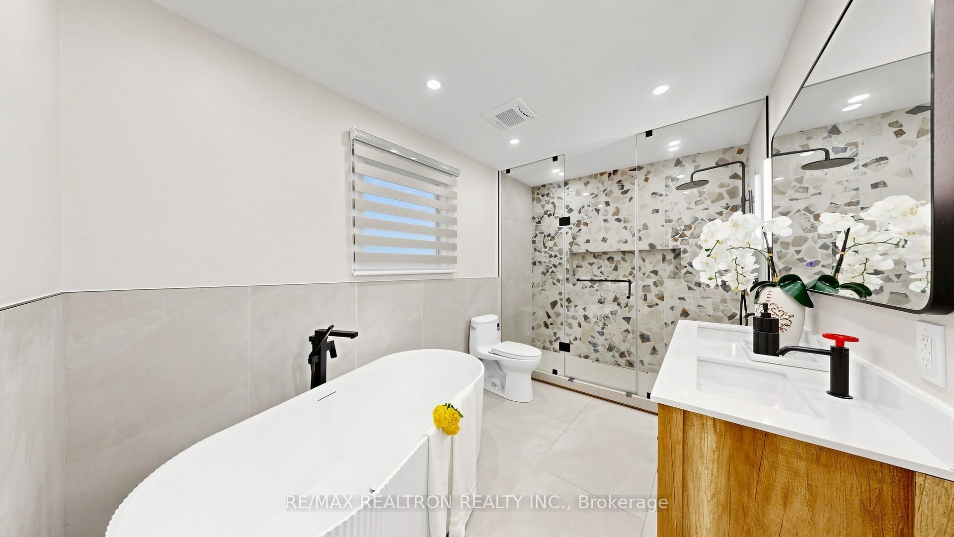 21 Greentree Road Property Photo 25