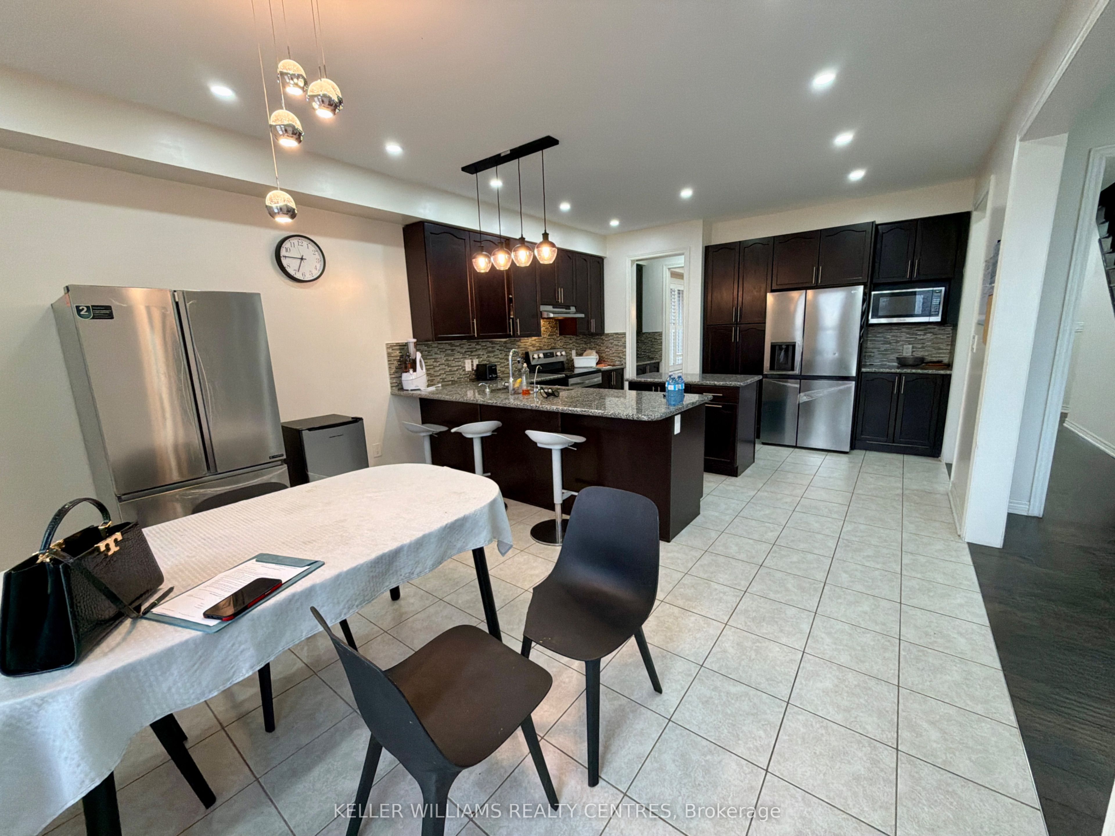20 Owens Road Upper Property Photo 16