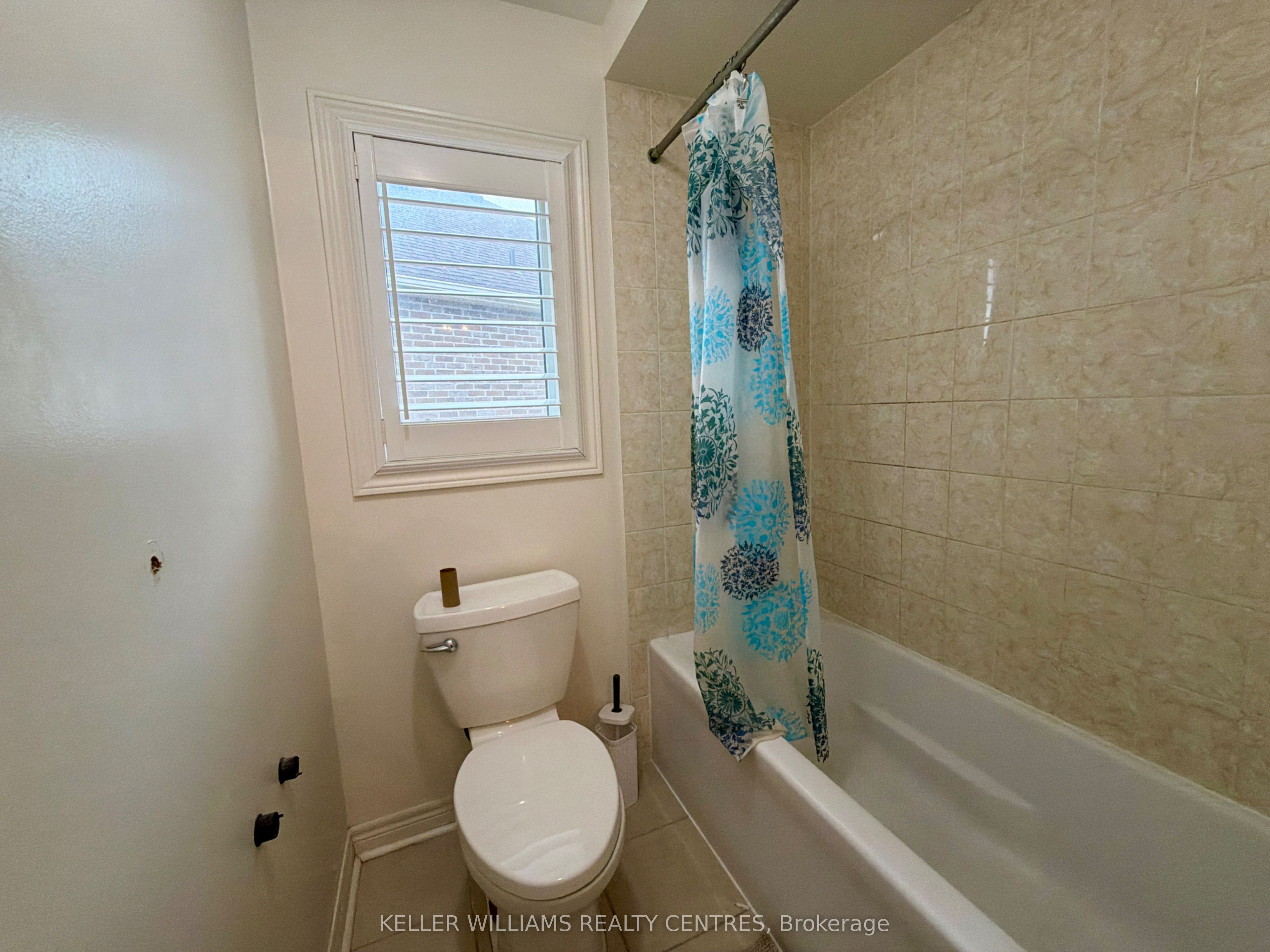 20 Owens Road Upper Property Photo 27
