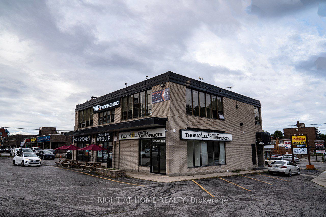 8119 Yonge Street 2nd Floor Property Photo 2