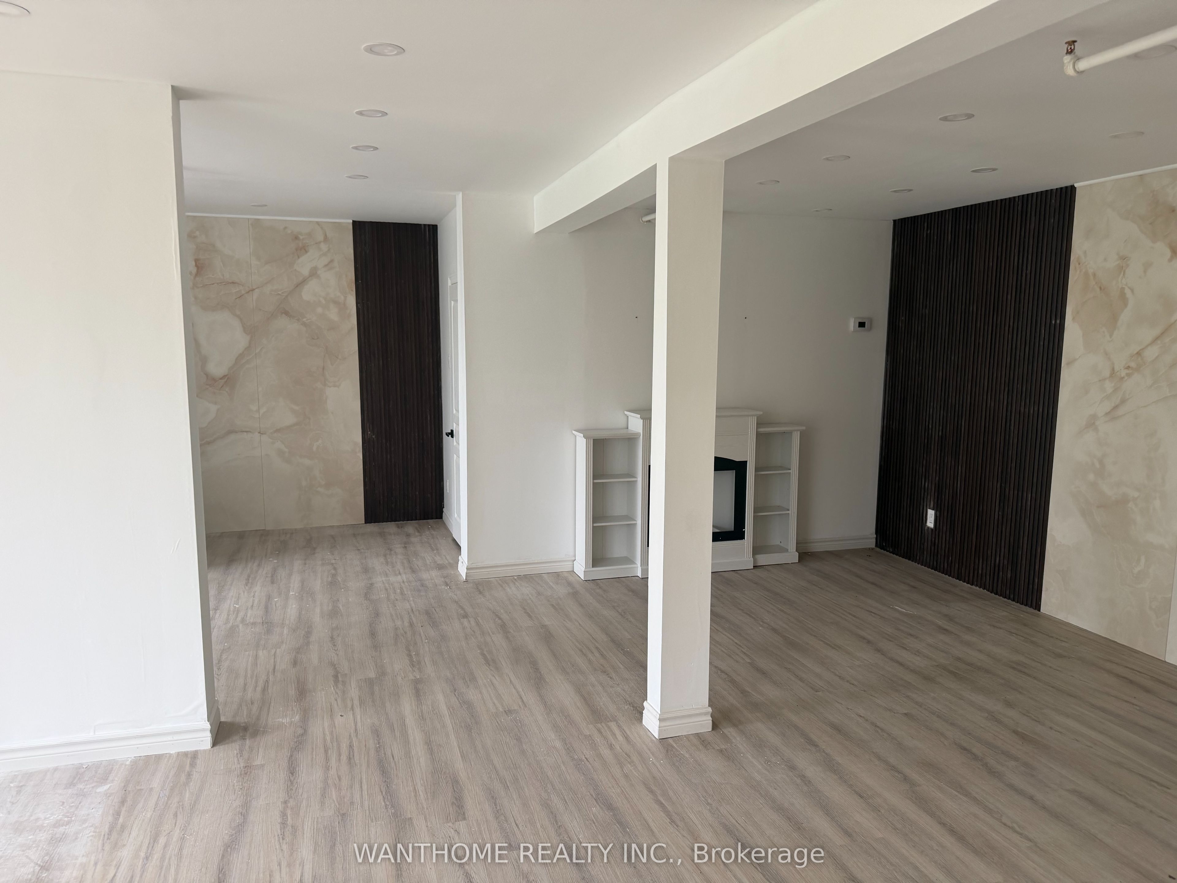 951 Denison Street 24 Property Photo 18