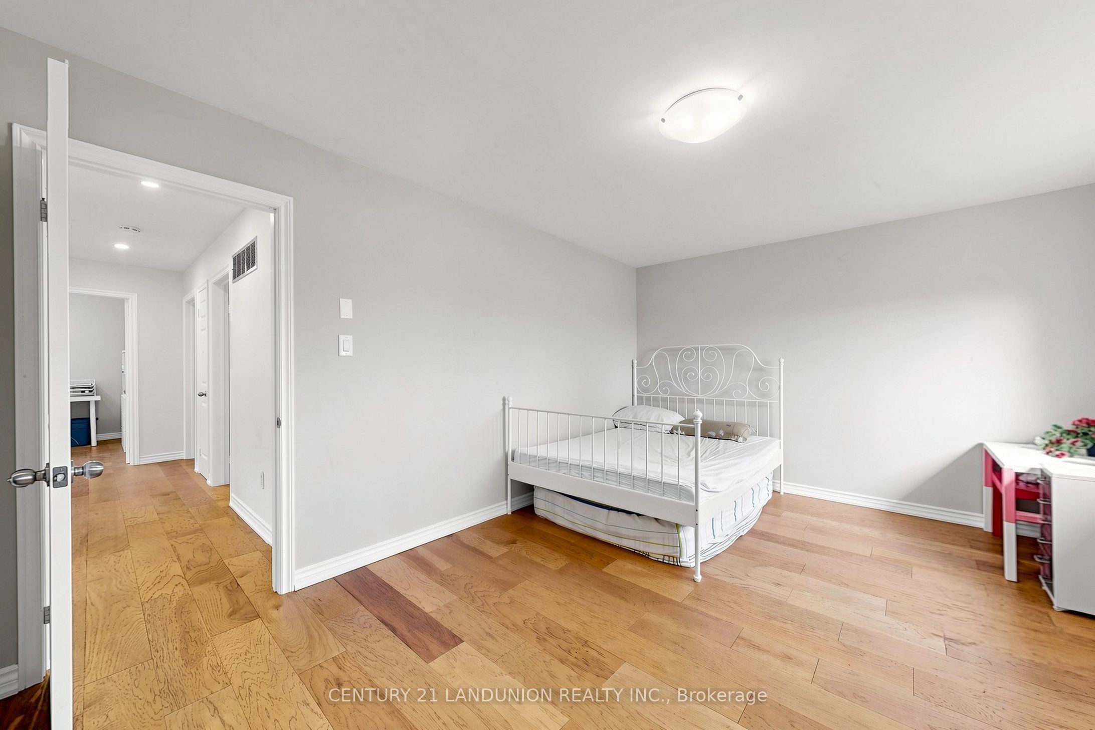 329 Atha Avenue Property Photo 22