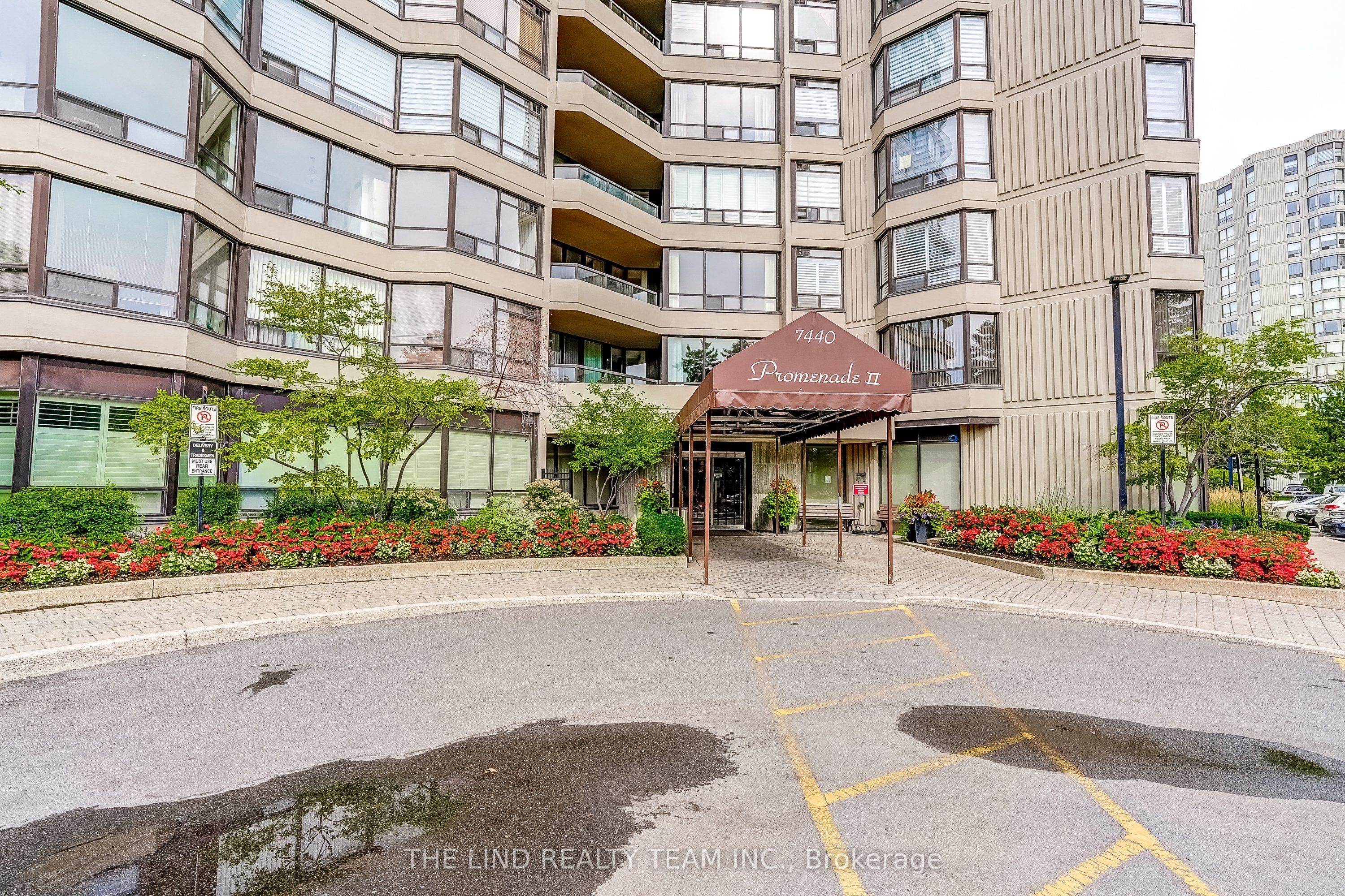 7440 Bathurst Street 1402 Property Photo 4