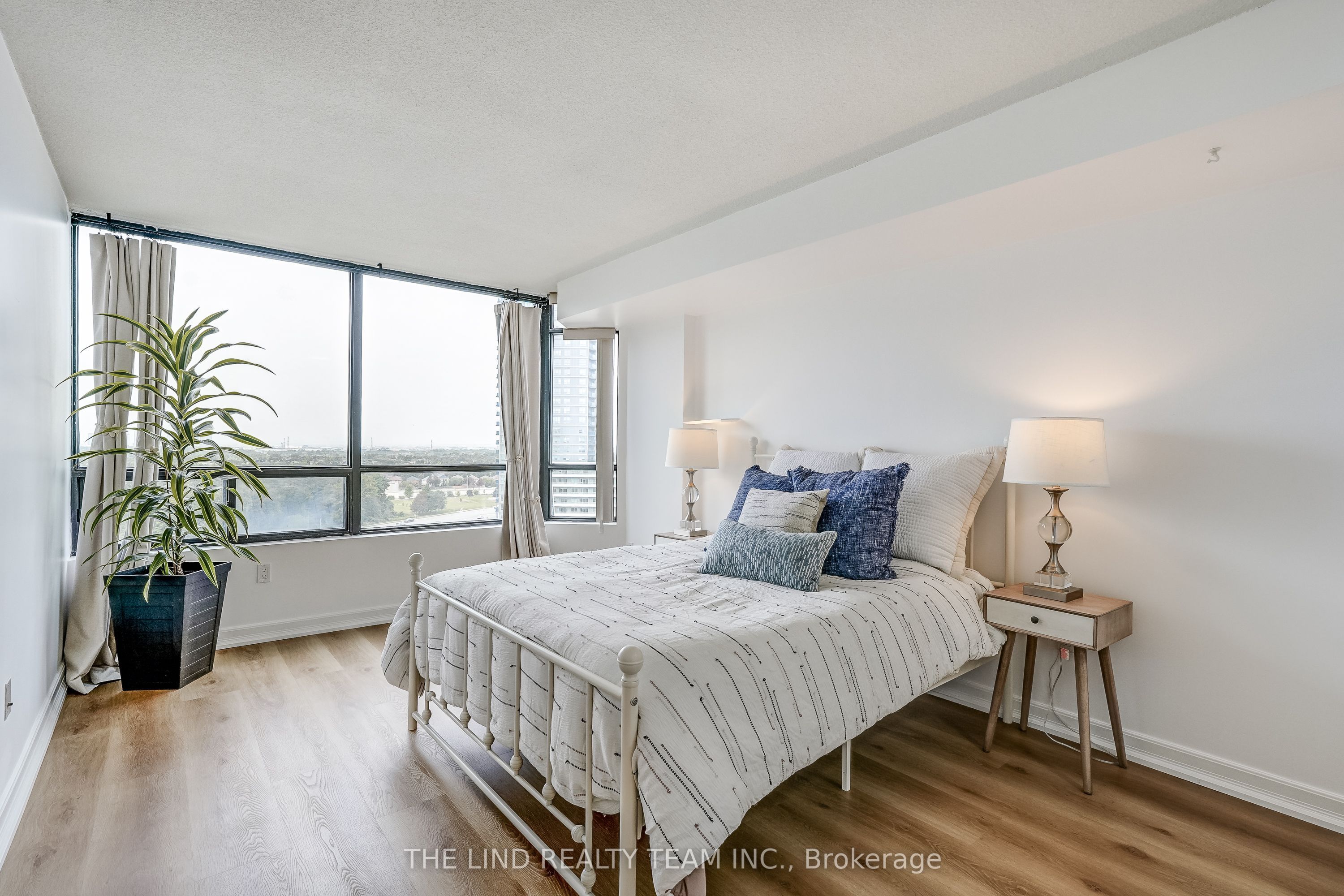 7440 Bathurst Street 1402 Property Photo 25
