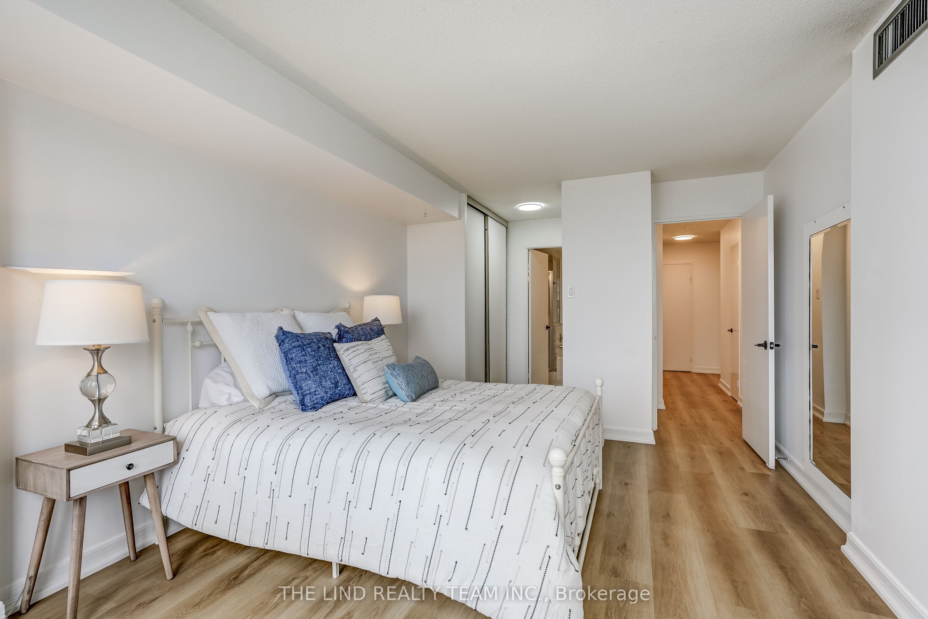 7440 Bathurst Street 1402 Property Photo 26