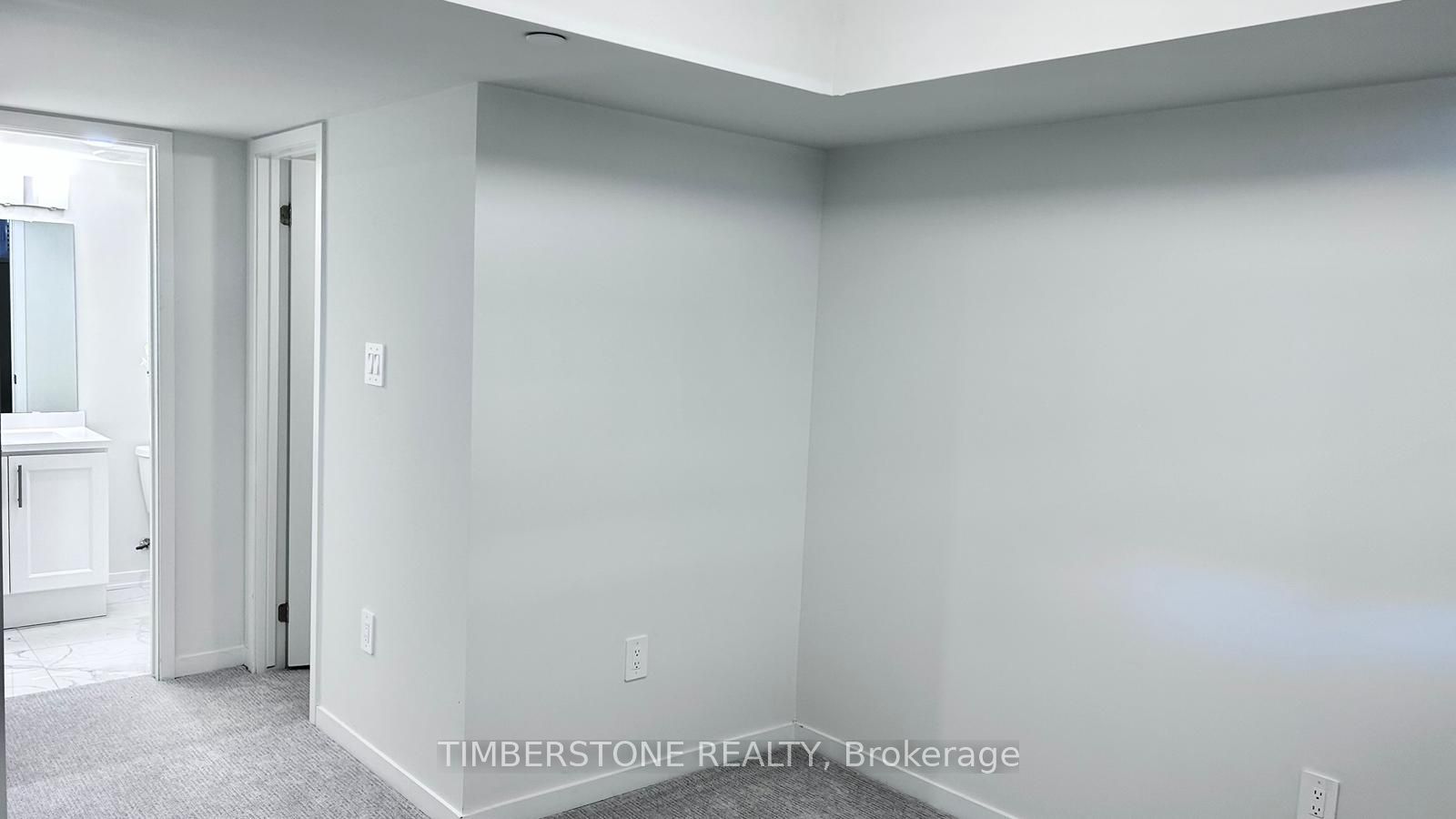 21 Honeycrisp Crescent 40 Property Photo 11