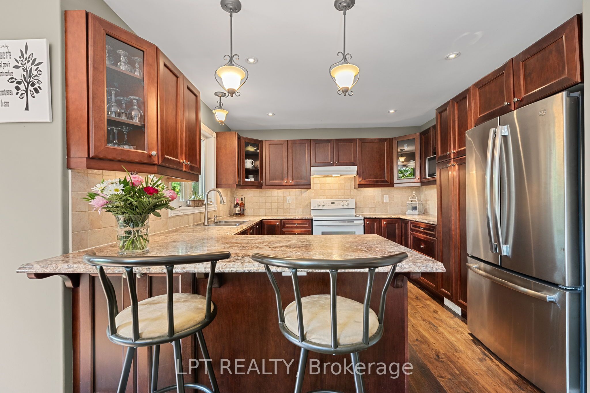 2 Birch Knoll Road Property Photo 15
