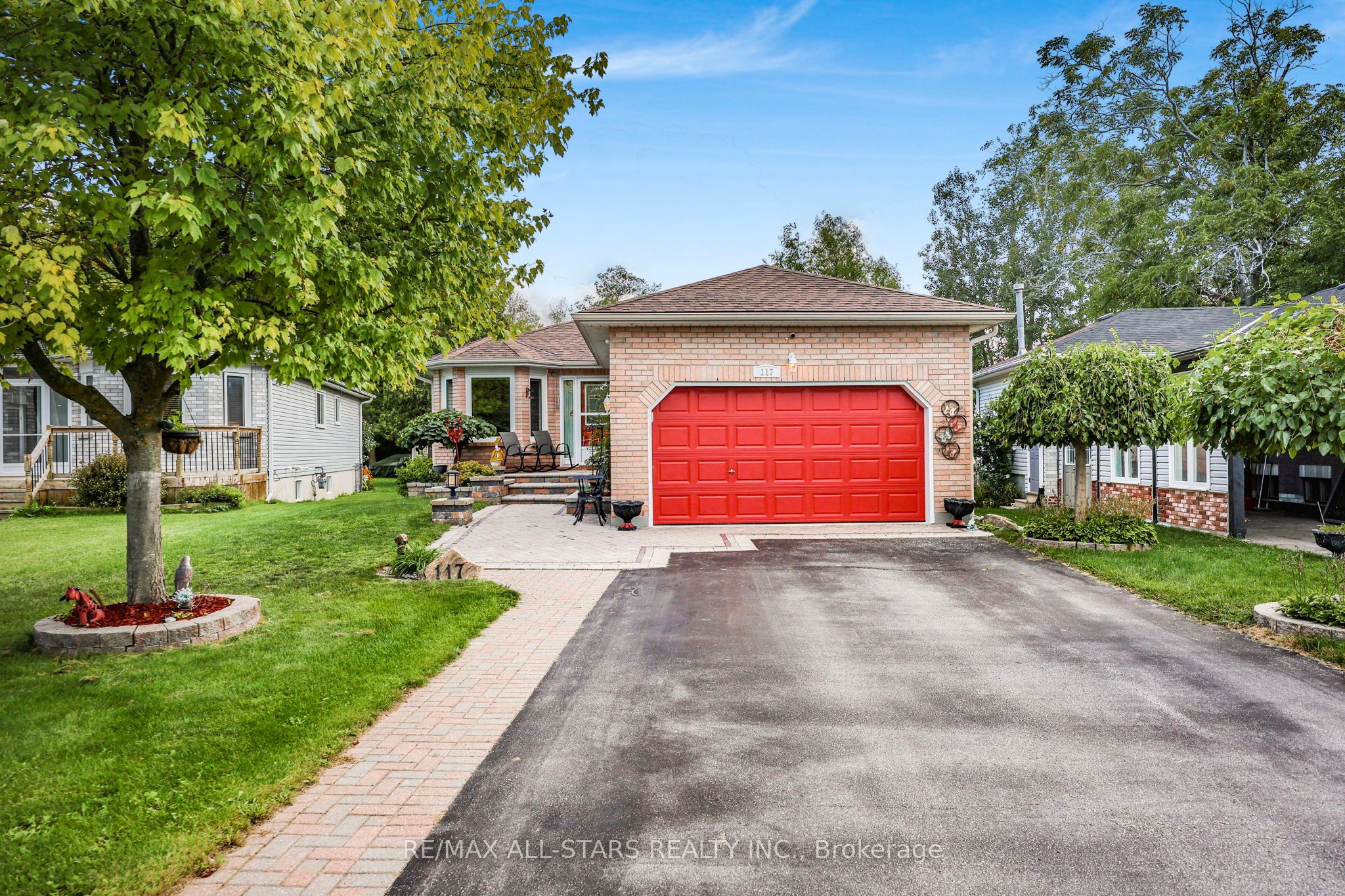 117 Riverglen Drive Property Photo 4